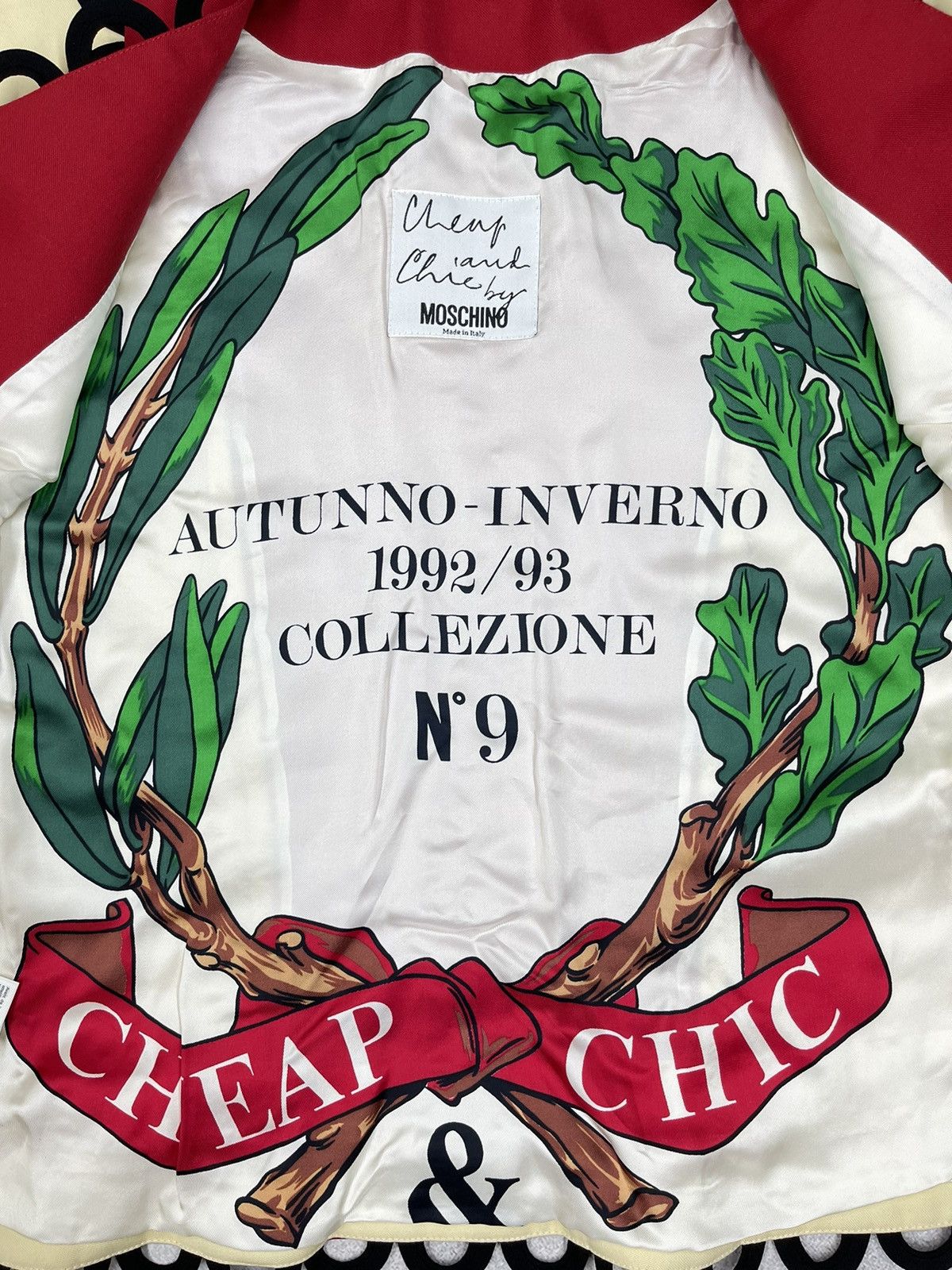Moschino Vintage Moschino Cheap and Chic Wool Blazer Collection 9 Size M / US 6-8 / IT 42-44 - 7 Thumbnail
