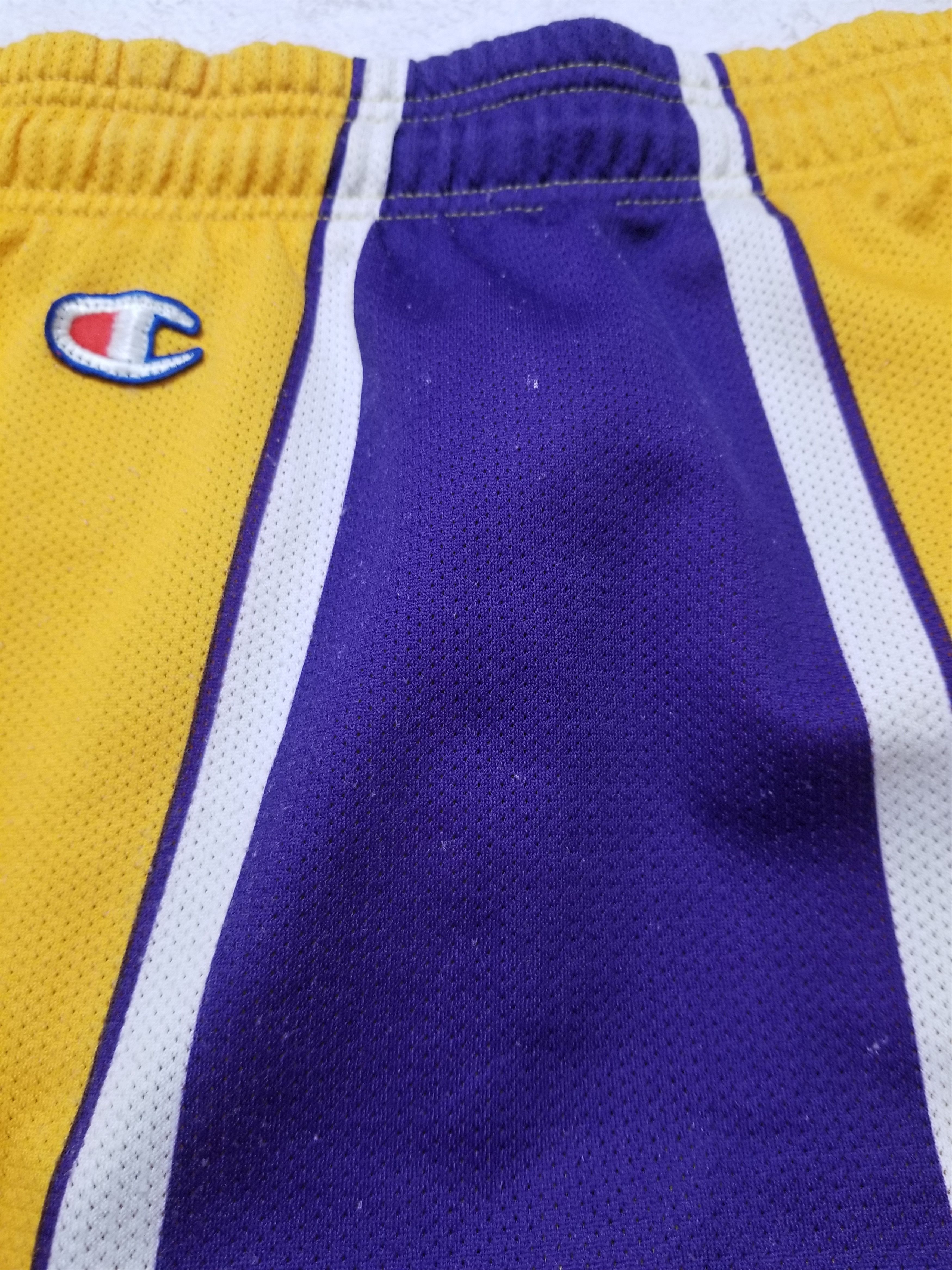 Champion Champion Los Angeles Lakers Kobe Bryant NBA SHORTS SIZE L Size US 36 / EU 52 - 6 Thumbnail
