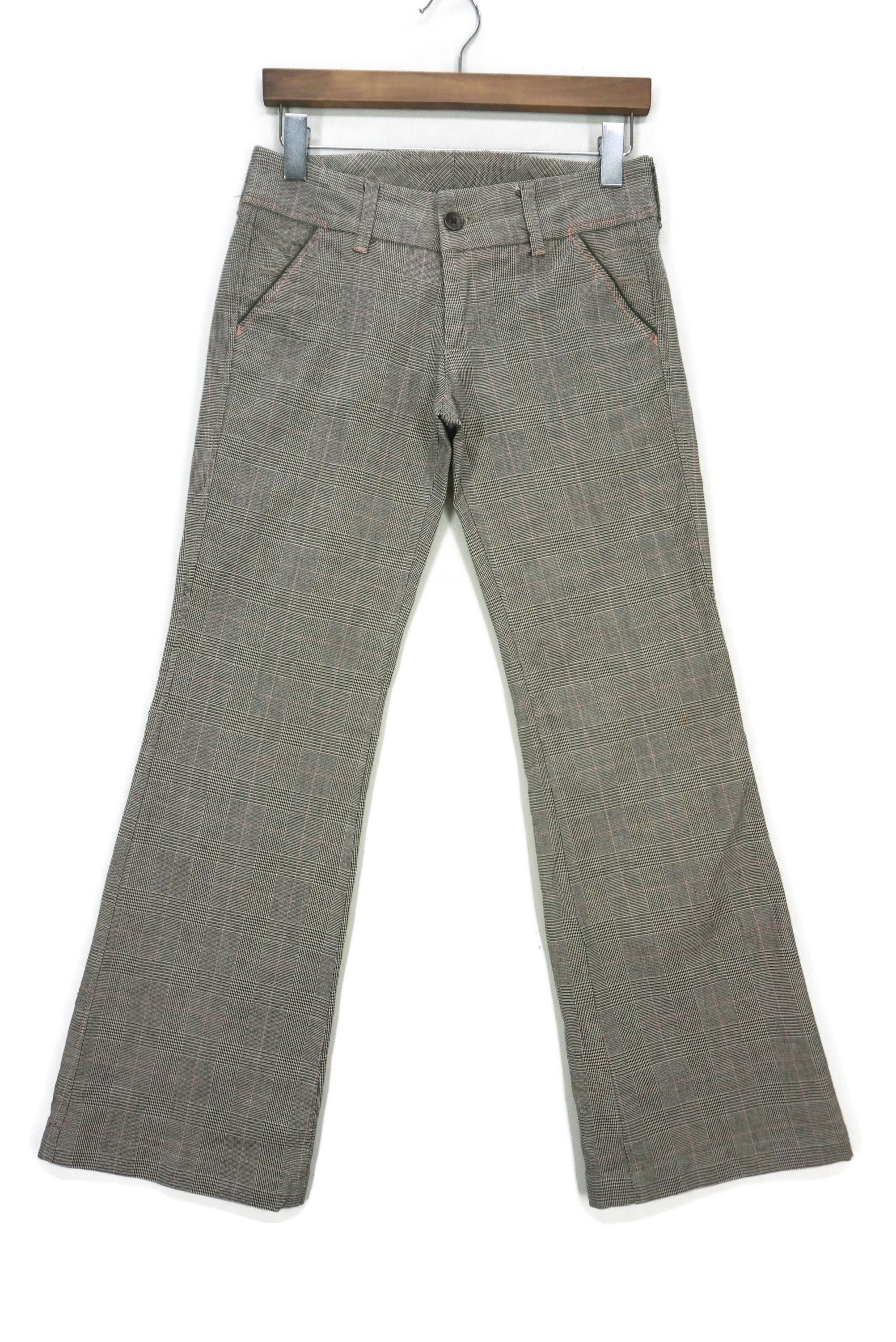image of Rodeo x Workers Low Rise Bootcut Queens Low White Label By Bobson Flare in Black, Women's (Size 26)