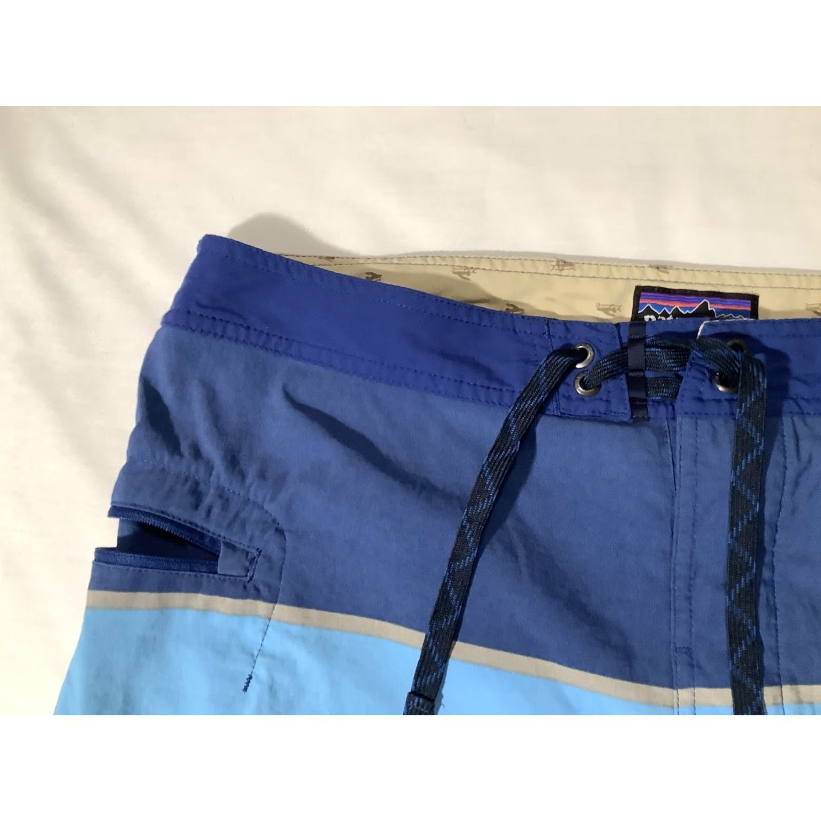 Patagonia Patagonia Board Shorts Mens 36 Blue Gray Stripe Geometric Swim Trunks Nylon Surf Bottom Mens Size US 36 / EU 52 - 2 Thumbnail