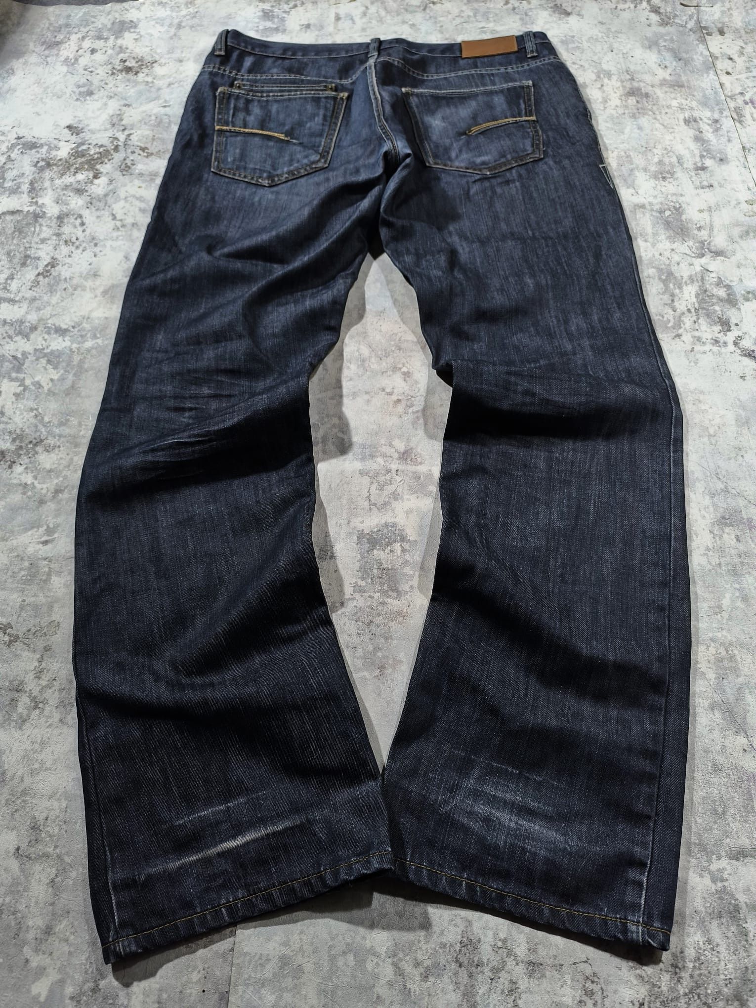 Vintage DARKWASH LOOSE WAXY JEANS GRUNGE BALENCIAGA Size US 36 / EU 52 - 8 Thumbnail