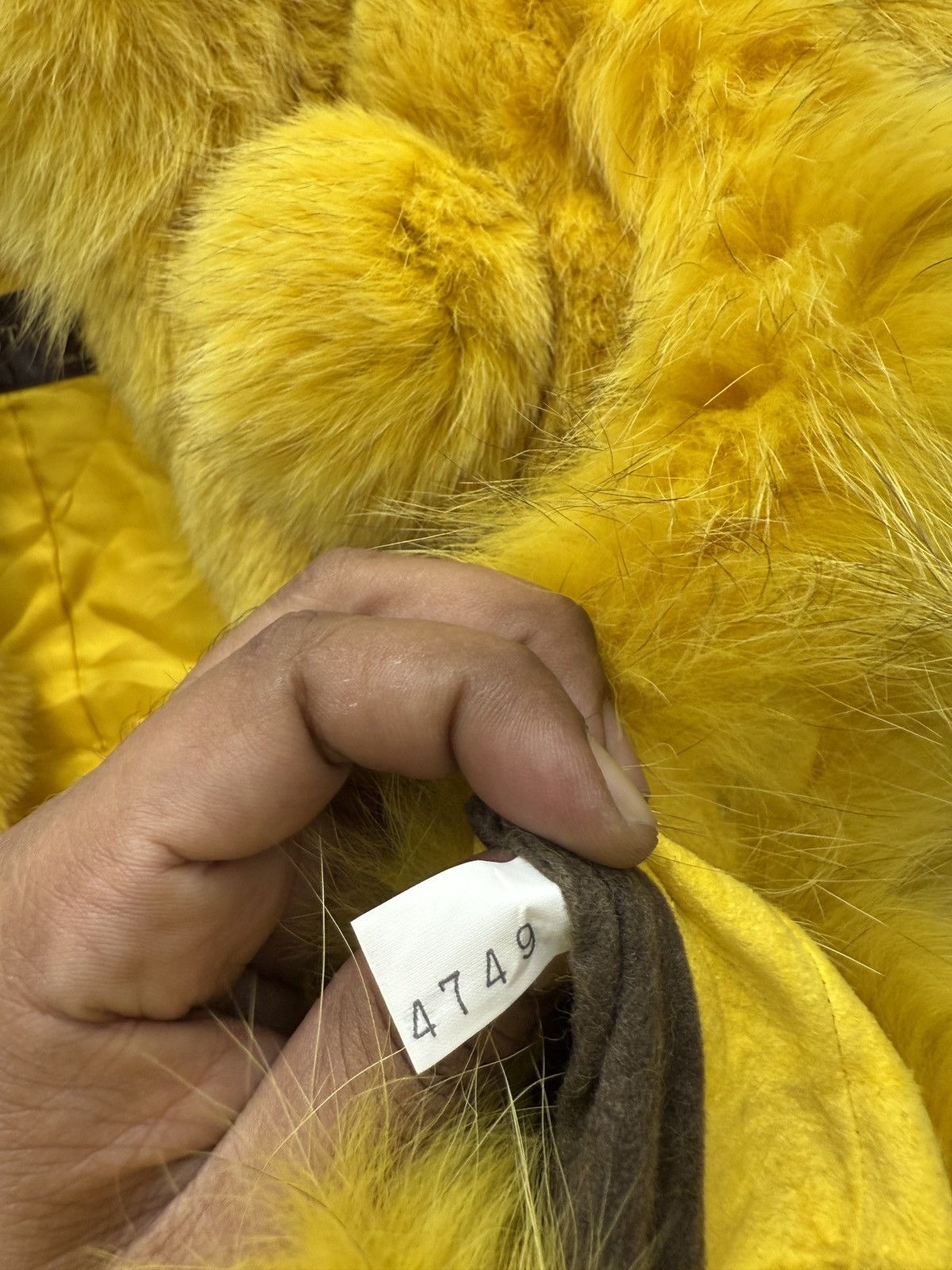 Japanese Brand 🔥🔥🔥STEALS ROTINY CASUAL FUR Size M / US 6-8 / IT 42-44 - 13 Thumbnail