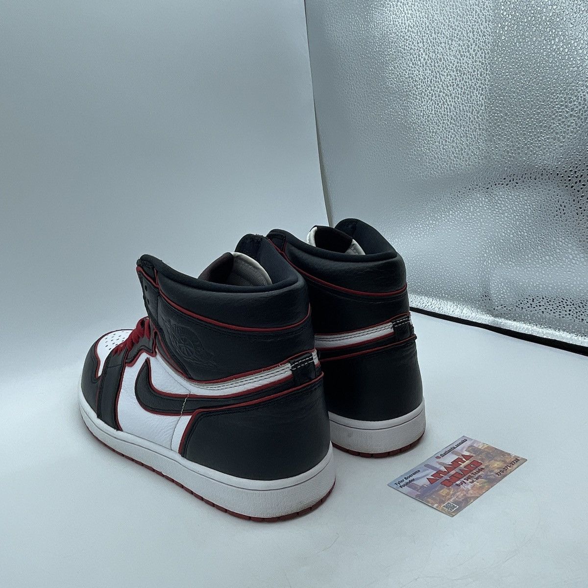 Jordan Brand Air Jordan 1 high bloodline Size US 10 / EU 43 - 4 Thumbnail