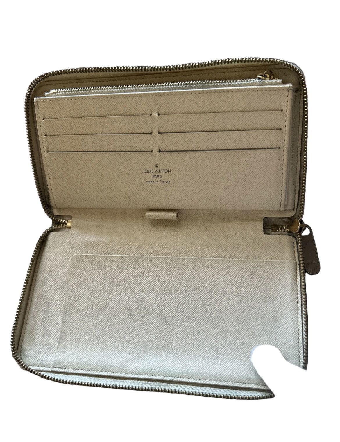Louis Vuitton Louis Vuitton Damier Azur Zippy Wallet Size ONE SIZE - 5 Thumbnail