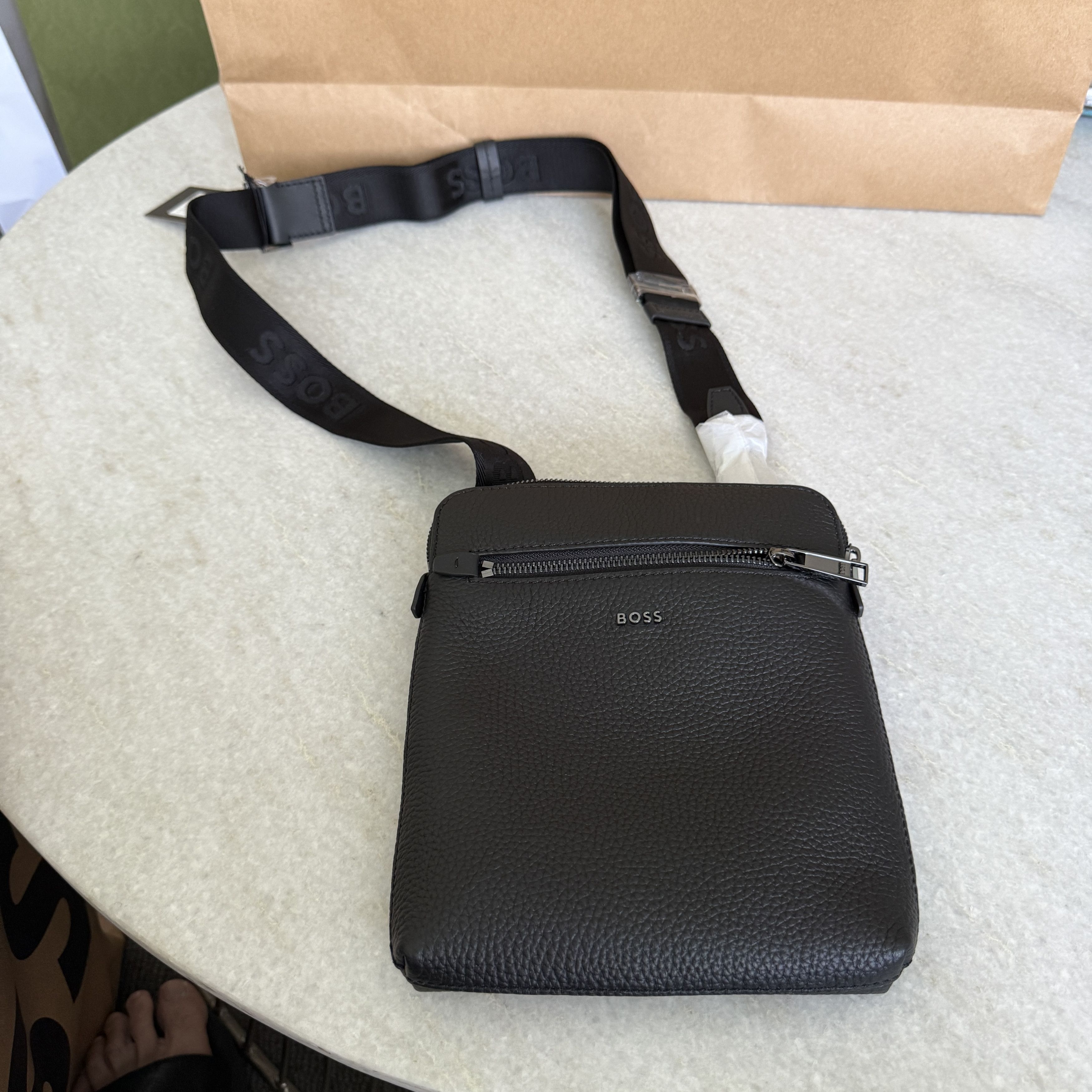 Hugo Boss HUGO BOSS Morval_S All Leather Zip Env_O Bag 50517985 Black Size ONE SIZE - 9 Thumbnail