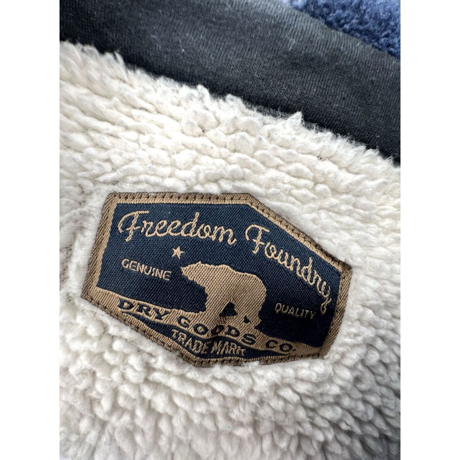 Vintage Freedom Foundry Men’s Blue Plaid Sherpa Lined Button Up Fleece Jacket XL Size Blue Plaid Sherpa Lined Jacket Mens Size US XL / EU 56 / 4 - 5 Thumbnail