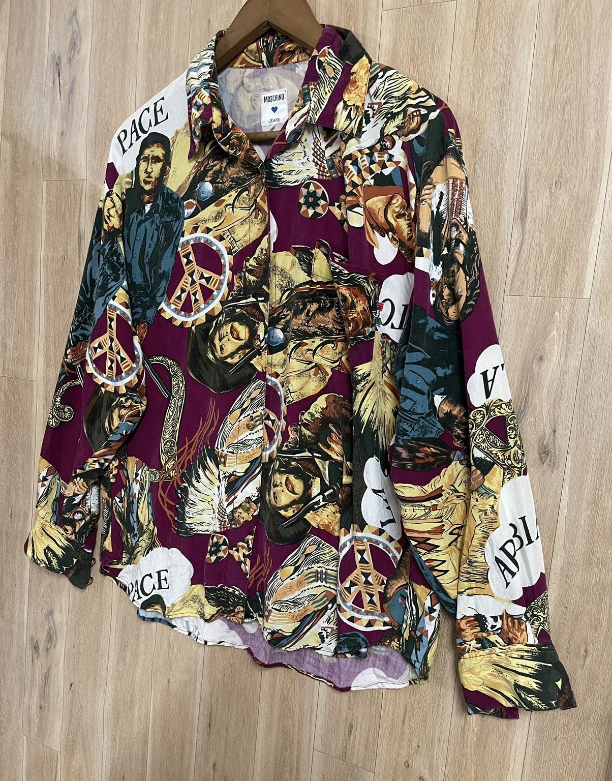 Moschino Vintage Moschino Hawaiian Shirt M Rayon Native Indian Rare Size US M / EU 48-50 / 2 - 4 Thumbnail