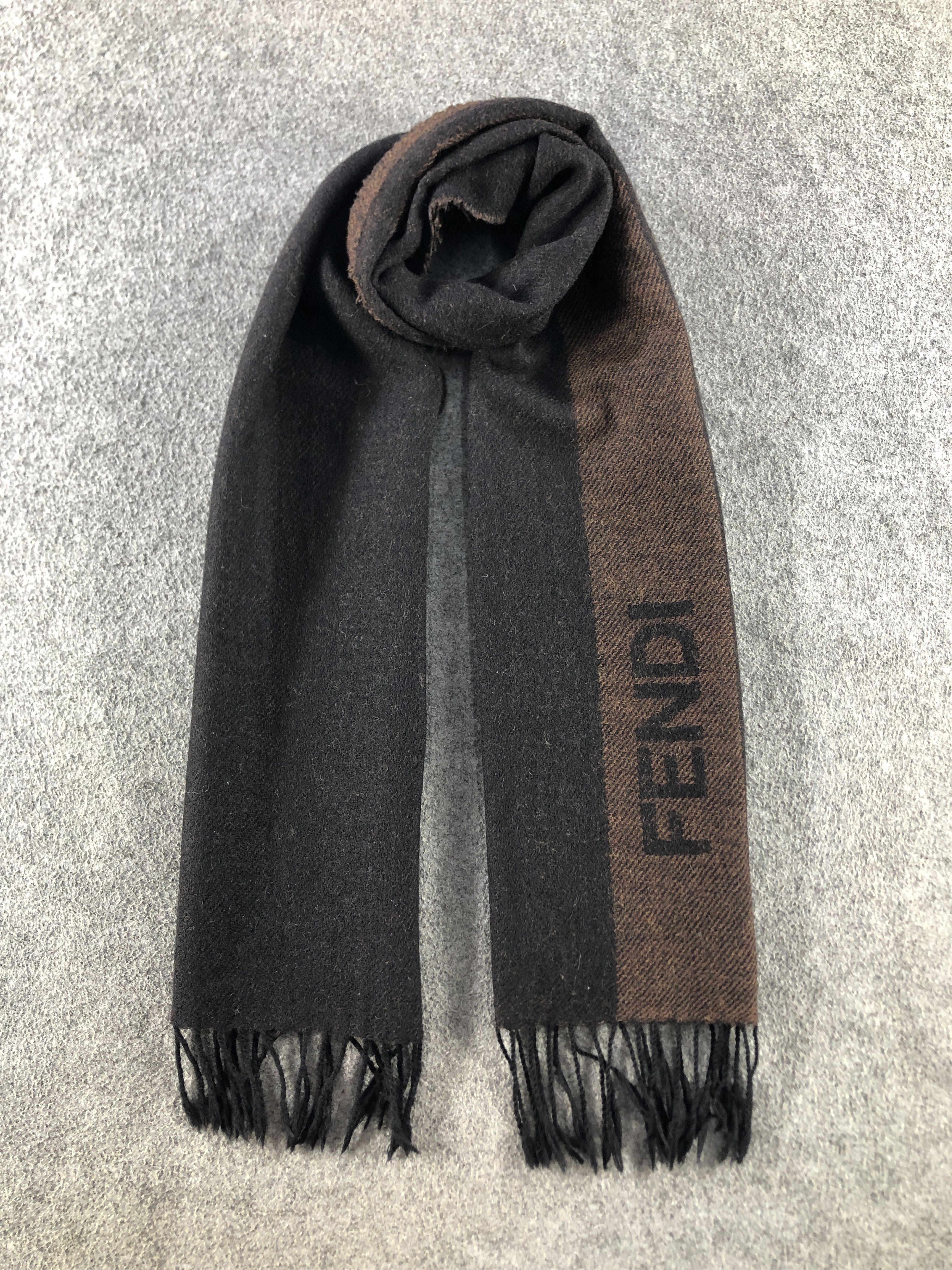 Fendi Fendi Scarf / Muffler / Neckwear P838 Size ONE SIZE - 1 Thumbnail