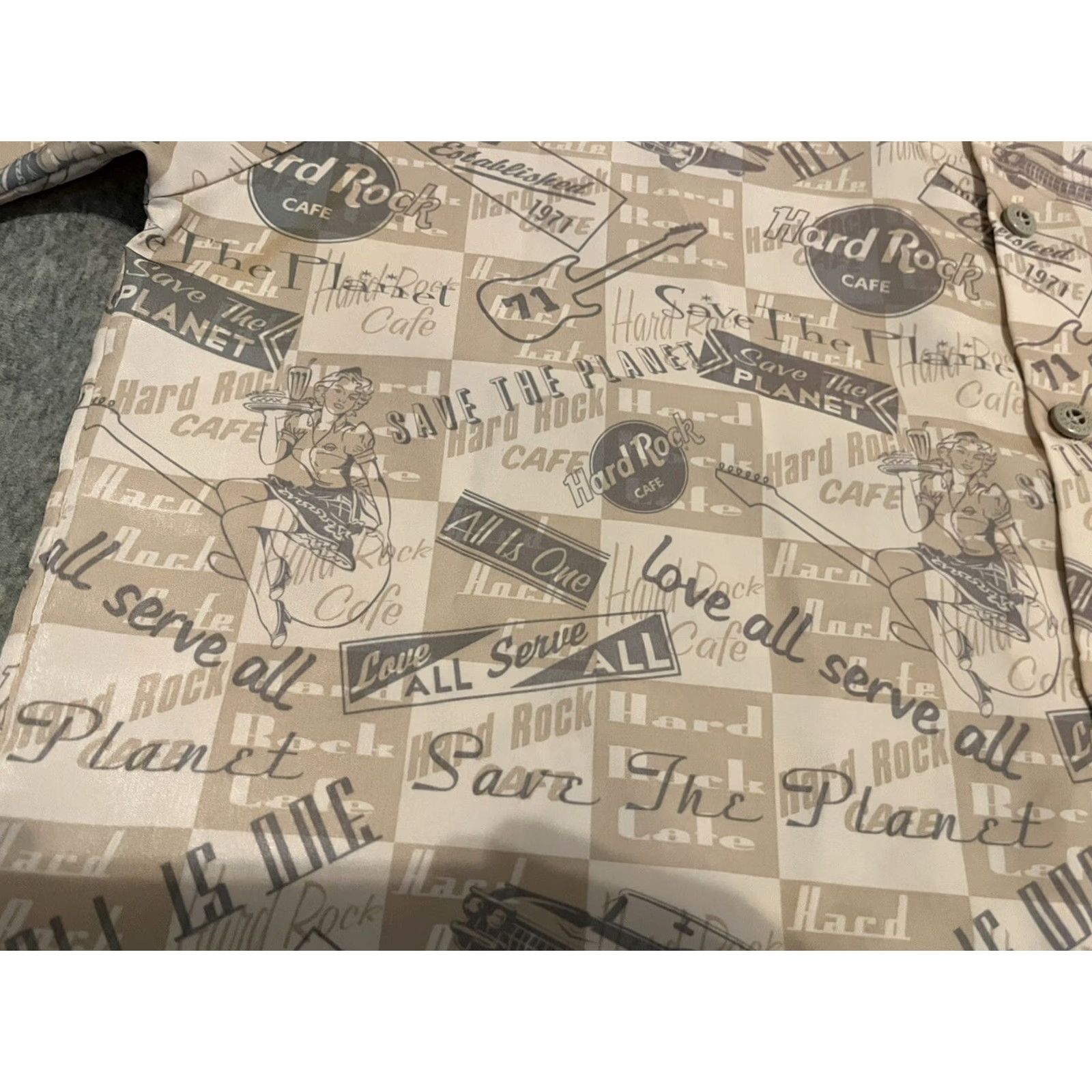 Hard Rock Cafe Hard Rock Cafe Shirt Mens Button-Up Beige Short Sleeve Retro Diner Save The Planet M Size US M / EU 48-50 / 2 - 2 Thumbnail