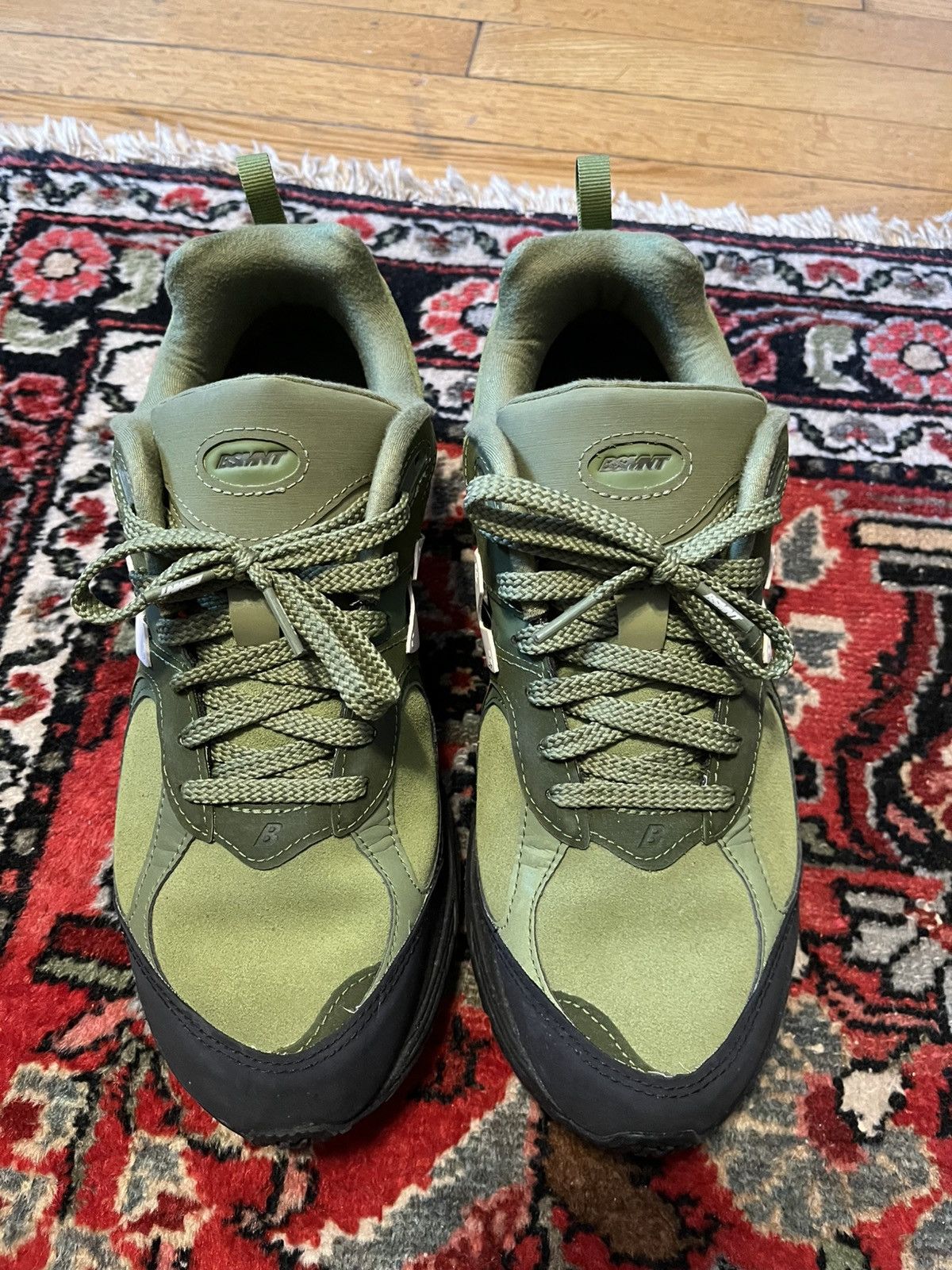 New Balance × The Basement New Balance x The Basement 2002R “Moss Green” - US 10.5 Size US 10.5 / EU 43-44 - 3 Thumbnail