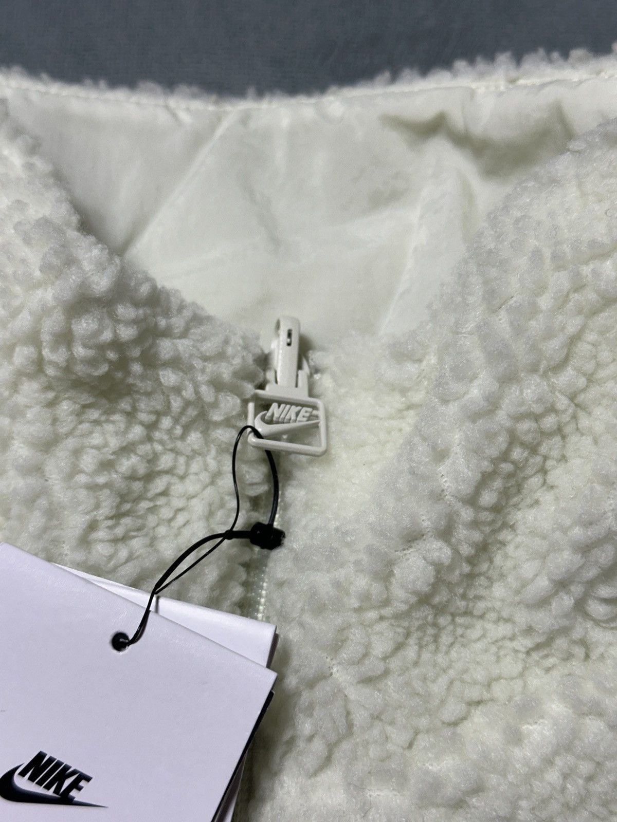 Nike Nike Big Swoosh Reversible Boa Jacket XXL Sea Glass/Sail Size US XXL / EU 58 / 5 - 4 Thumbnail