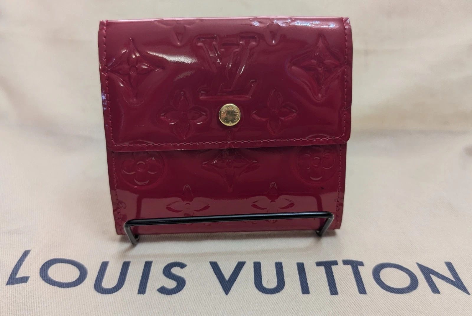 Louis Vuitton Louis Vuitton Wallet Monogram VERNIS Leather Pomme D'amour Size ONE SIZE - 1 Thumbnail