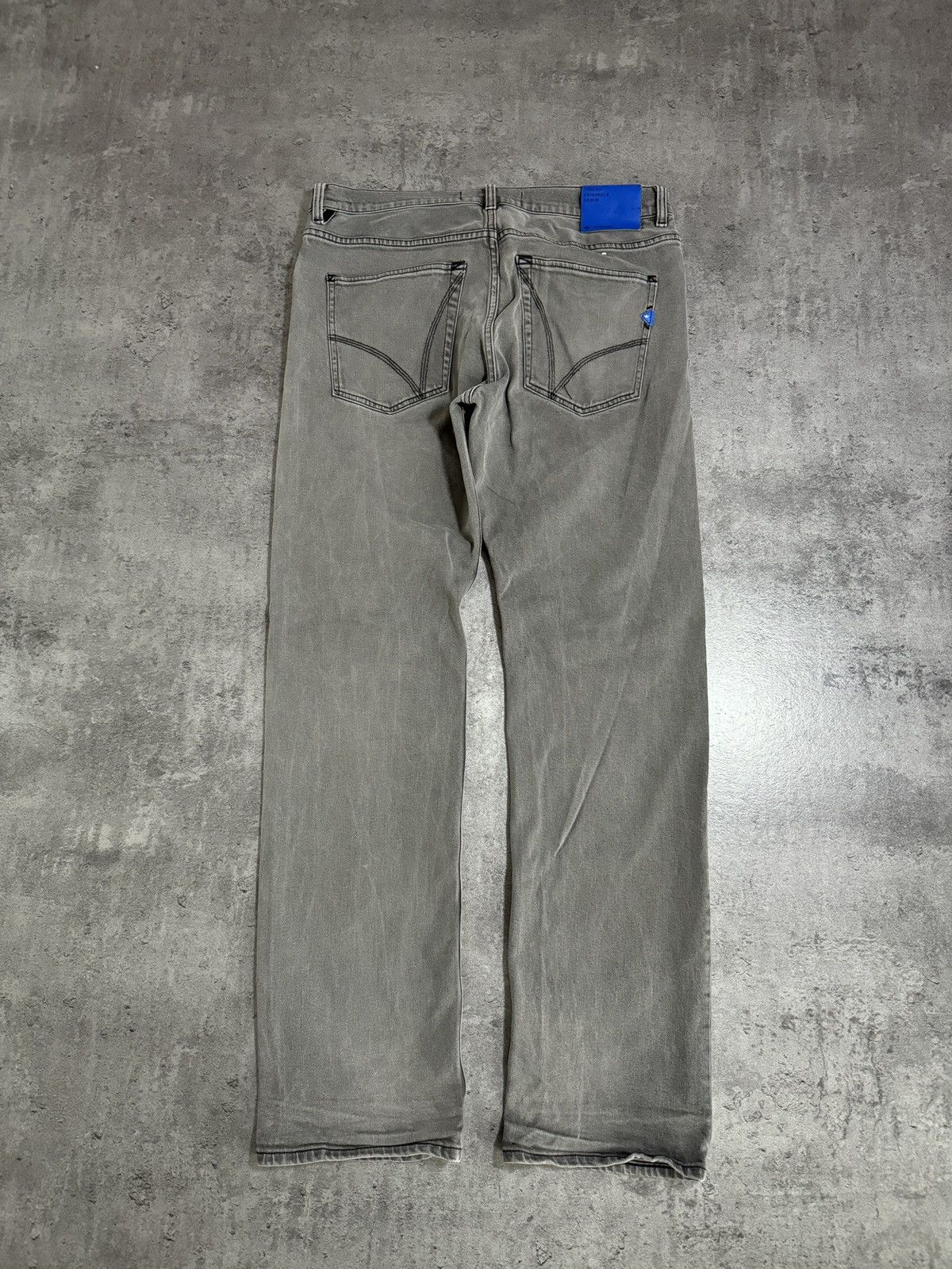 Adidas × Vintage Adidas Crazy Vintage Baggy Jeans Denim Grey Logo Rap Skate Size US 34 / EU 50 - 1 Thumbnail