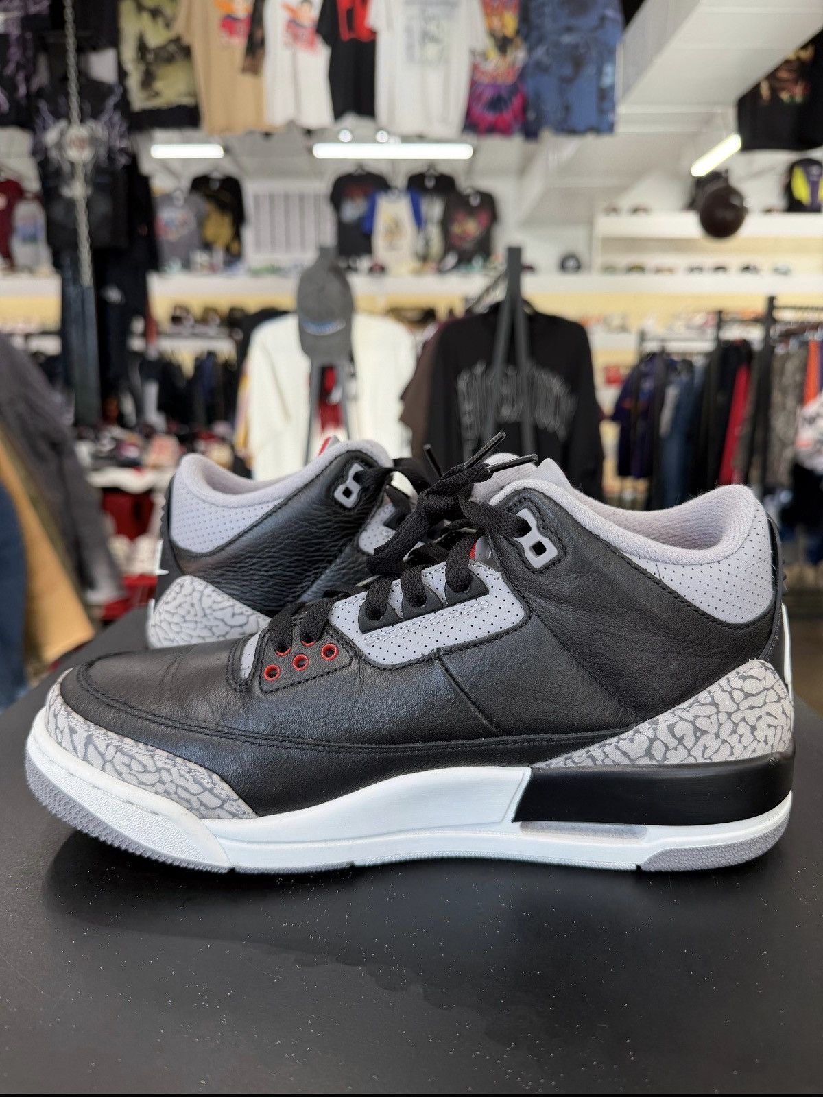 Jordan Brand Air Jordan 3 Black Cement Size 8.5 (2024) Size US 8.5 / EU 41-42 - 4 Thumbnail