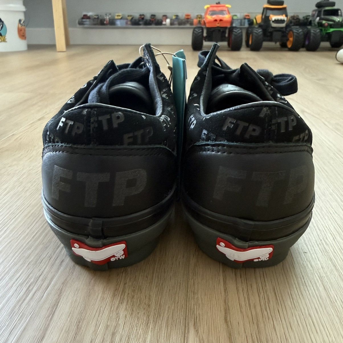 Vans Vans OTW Old Skool 36 x FTP Black (9) Size US 9 / EU 42 - 6 Thumbnail