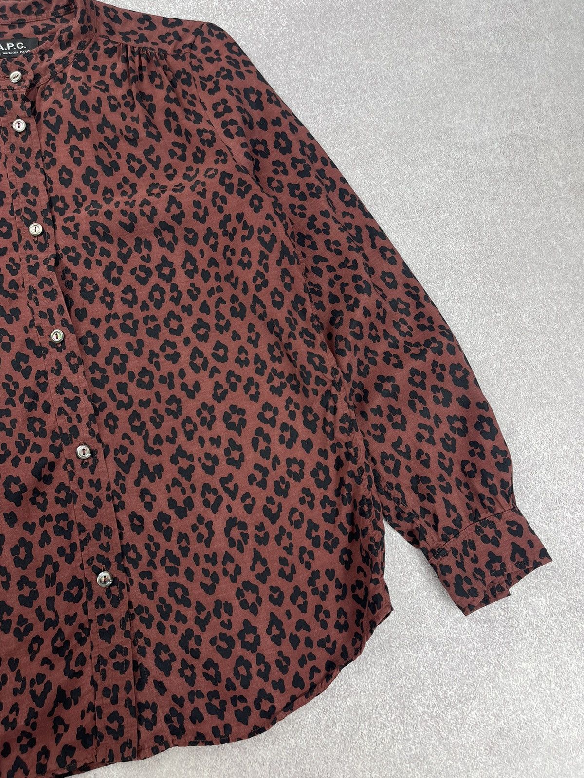 A.P.C. A.P.C. Rue Madame Paris Leopard Print Blouses Shirt Size 34 Size XXS / US 00 / IT 34 - 2 Thumbnail