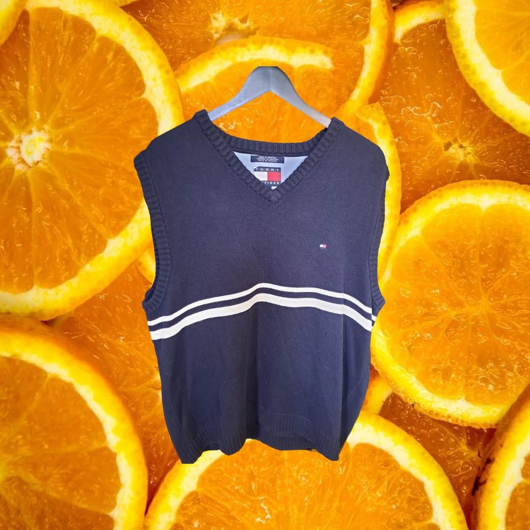 Tommy Hilfiger Tommy Hilfiger Classic Blue with White Lines Sweater Vest Si Size US XL / EU 56 / 4 - 1 Thumbnail