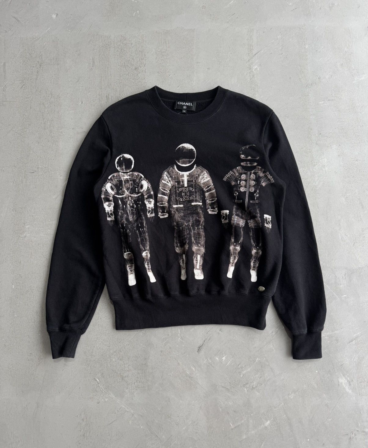 F/W 2017 - Chanel Runway Astronaut Crewneck
