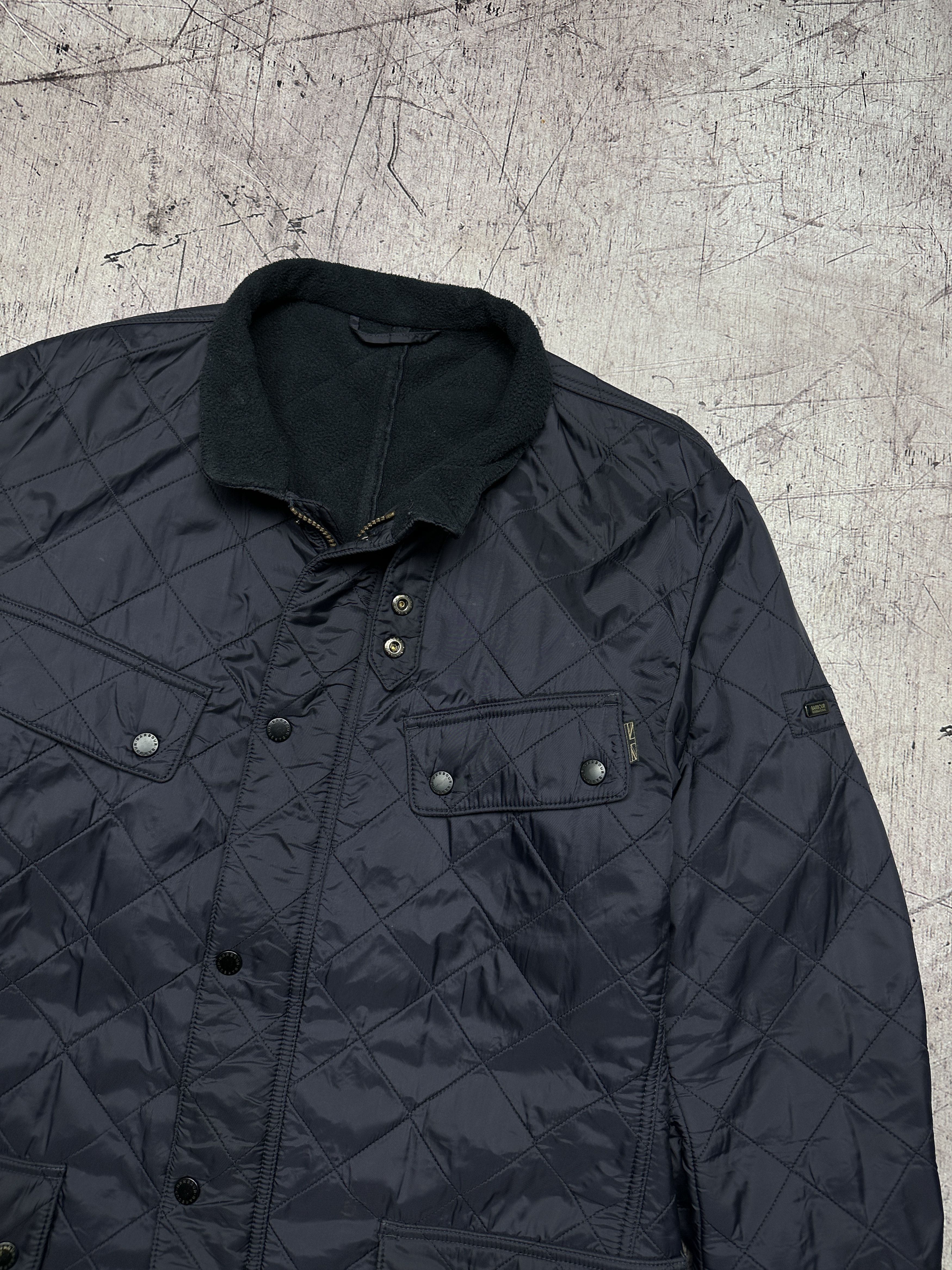 Barbour × Vintage Barbour International Mens Ariel Polarquilt Quilted Jacket Size US XXL / EU 58 / 5 - 2 Thumbnail