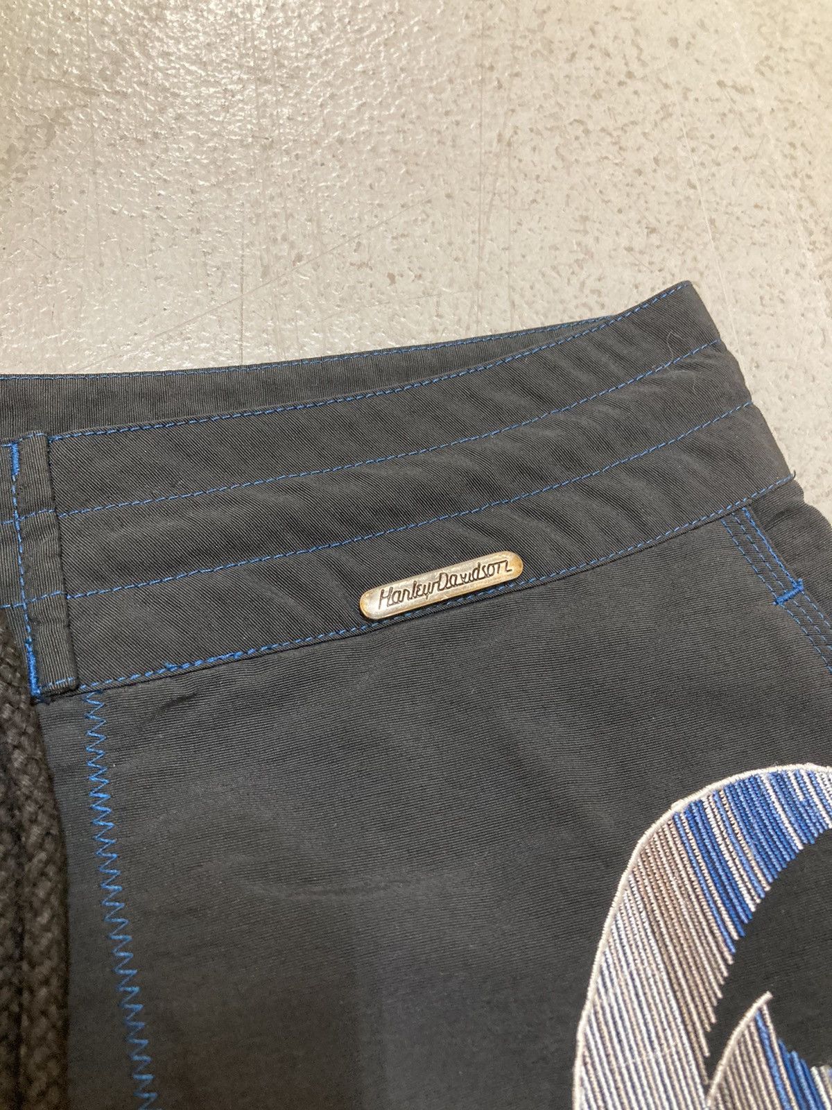 Harley Davidson × Vintage CRAZY VINTAGE Y2K HARLEY DAVIDSON CHROME LIGHTNING SHORTS Size US 32 / EU 48 - 5 Thumbnail