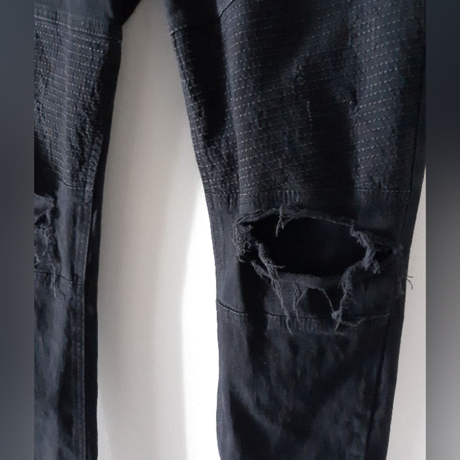 Other CJ Black Knee Hole Skinny Jeans 32 Size US 32 / EU 48 - 3 Thumbnail