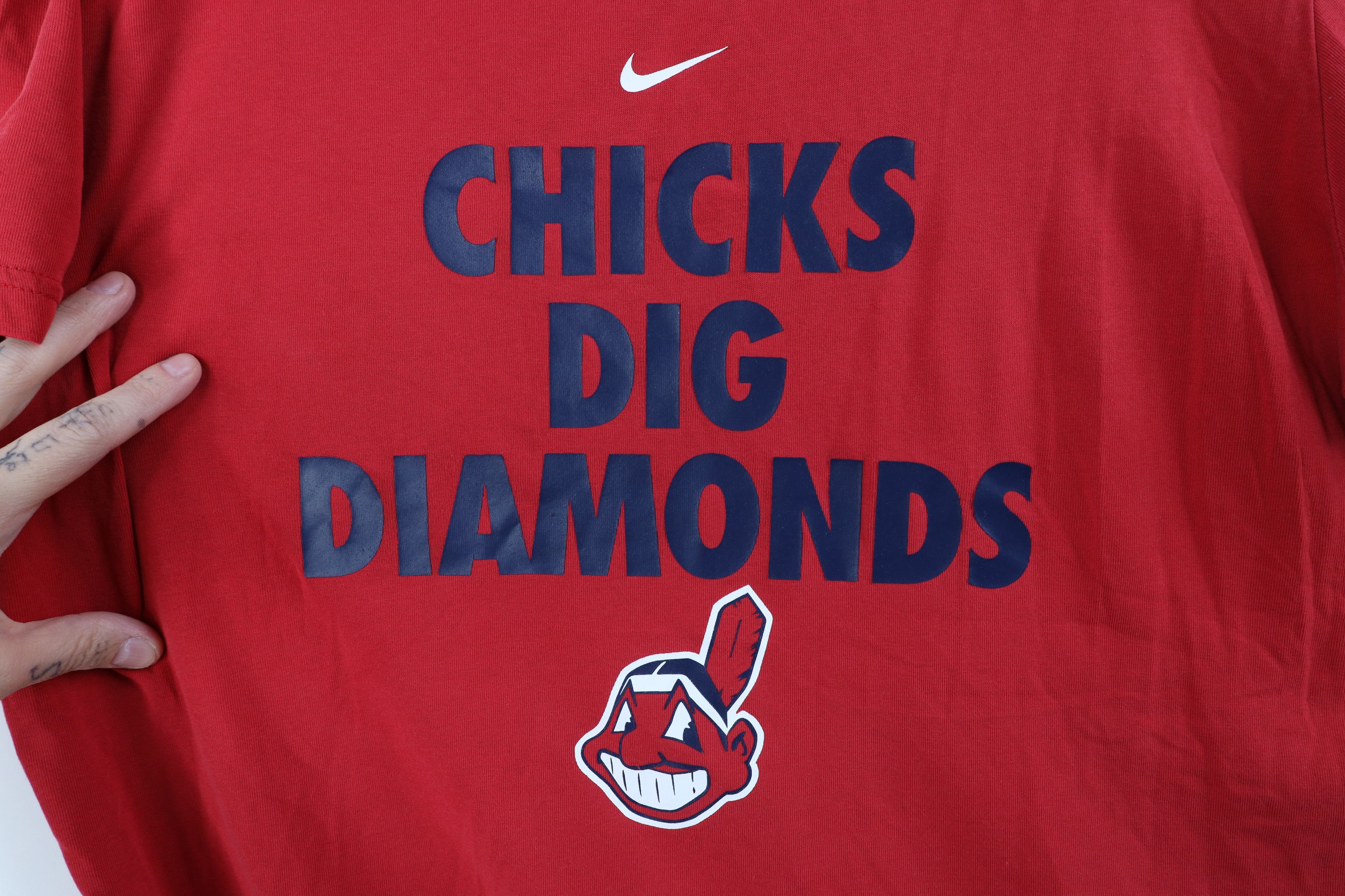Nike Nike Center Swoosh Chief Wahoo Cleveland Indians T-Shirt Size US XL / EU 56 / 4 - 4 Thumbnail