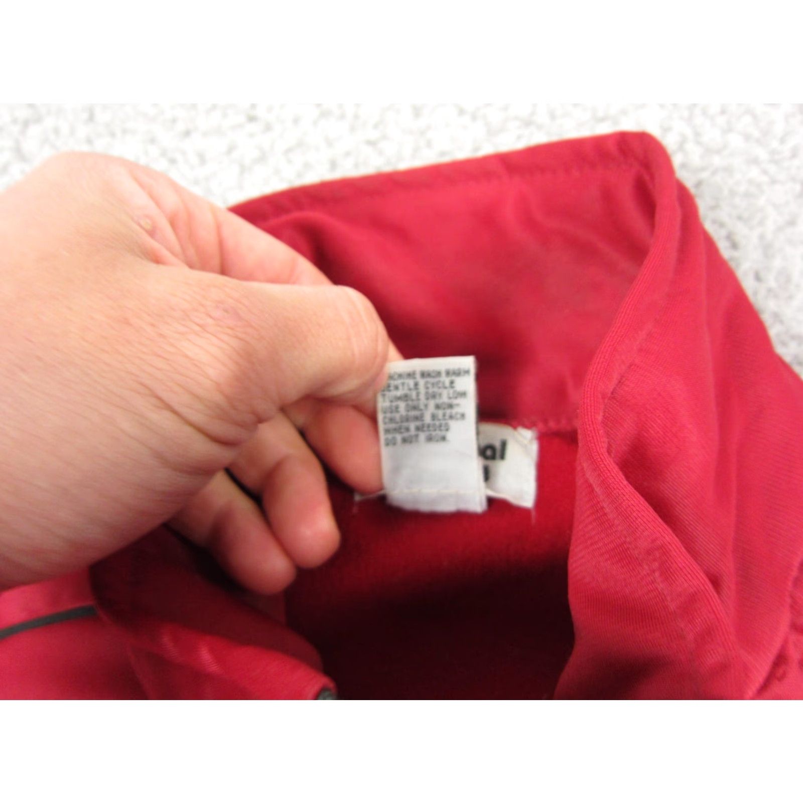 Vintage Vintage Sweatshirt Mens M Red Knit Full Zip High Neck Pullover USA All Seasons Vintage 90s Theme USA Mens M Red Knit Full Zip High Neck Sweatshirt Size US M / EU 48-50 / 2 - 7 Thumbnail
