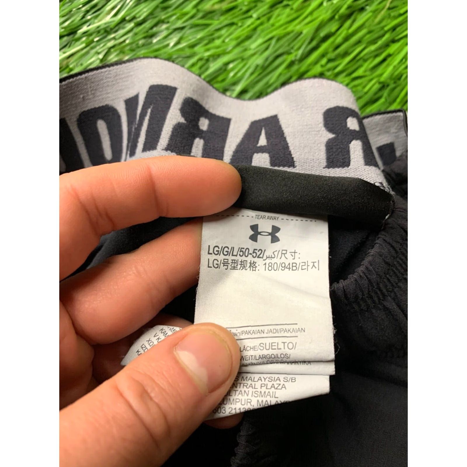 Under Armour UNDER ARMOUR HEATGEAR ORIGINAL MEN TRAINING SHORTS SIZE L LARGE Size US 33 - 5 Thumbnail