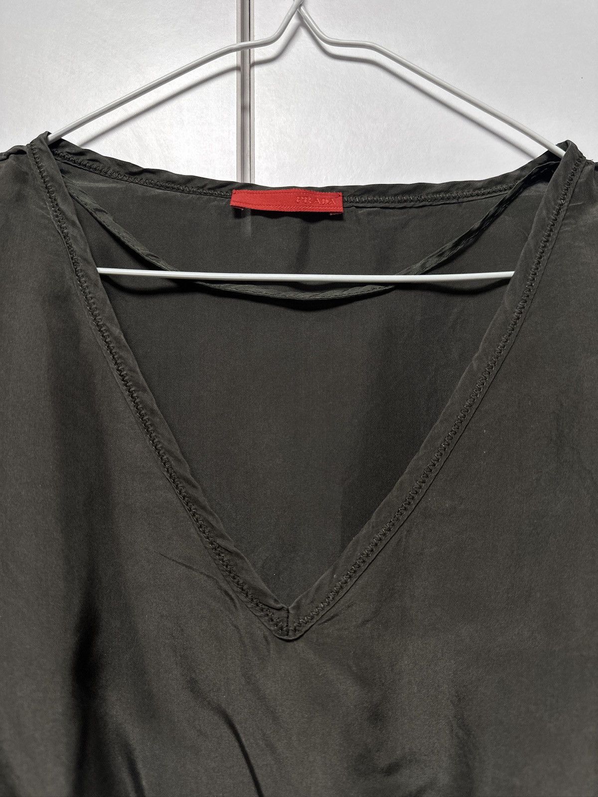 Prada Prada vintage dress luxury 90s basic and comfortable Size S / US 4 / IT 40 - 5 Thumbnail