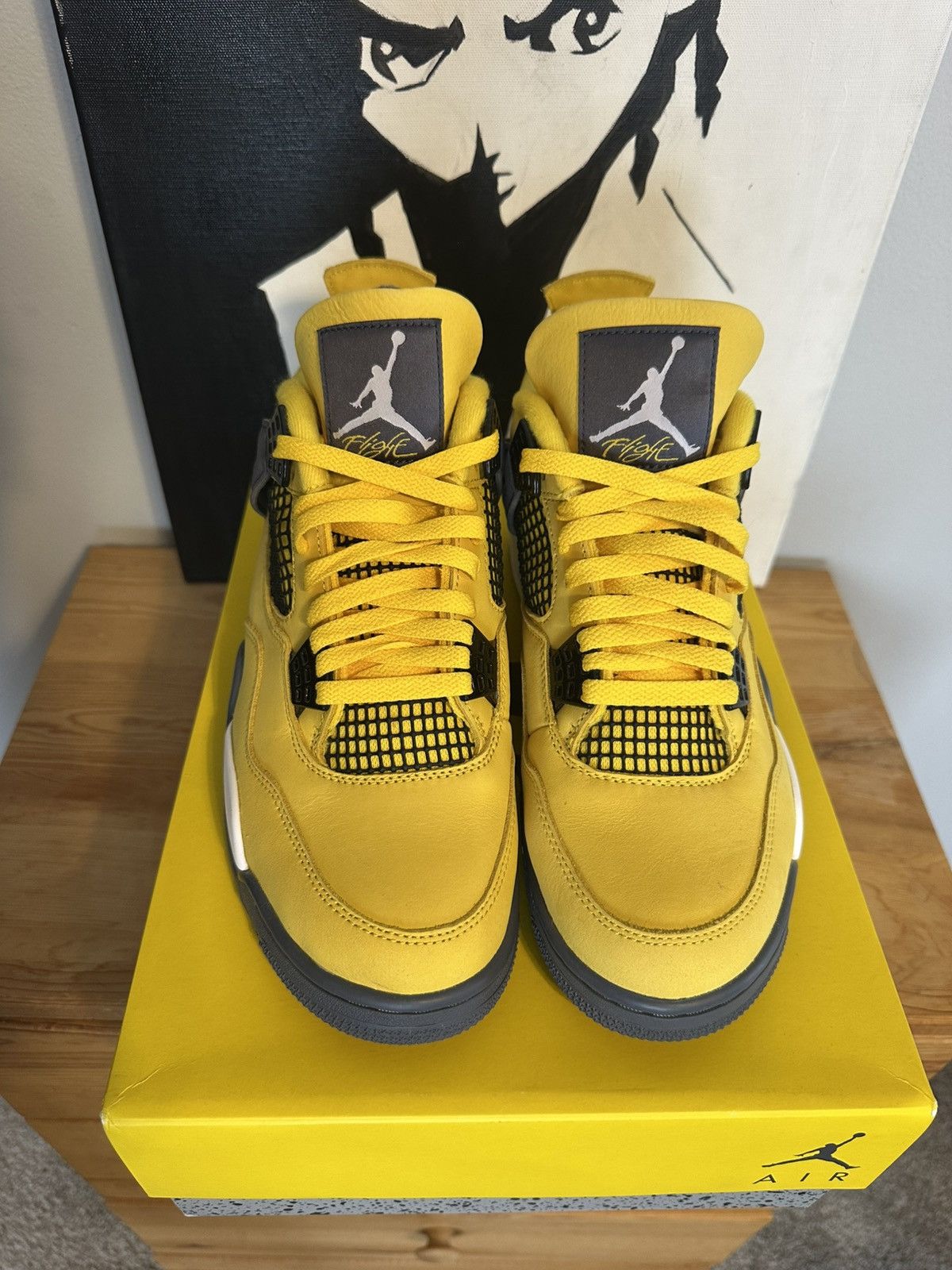 Jordan 4 Lightning