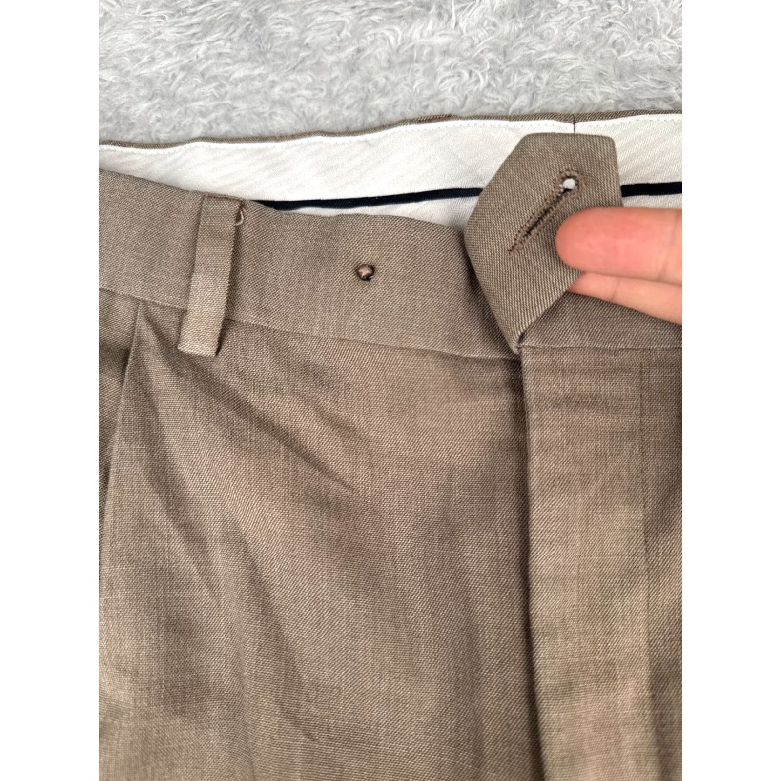 Ralph Lauren Lauren Ralph Lauren Pants Men 38 Beige Polyester Rayon Blend Pleated 38x30 Dress Pants Size US 38 / EU 54 - 6 Thumbnail
