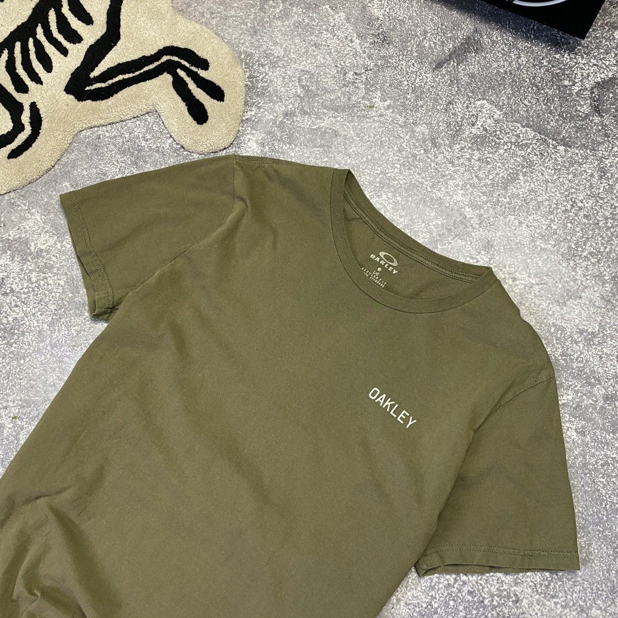 Oakley Vintage Oakley Softwear Big Logo Outdoor tee Size US L / EU 52-54 / 3 - 5 Thumbnail