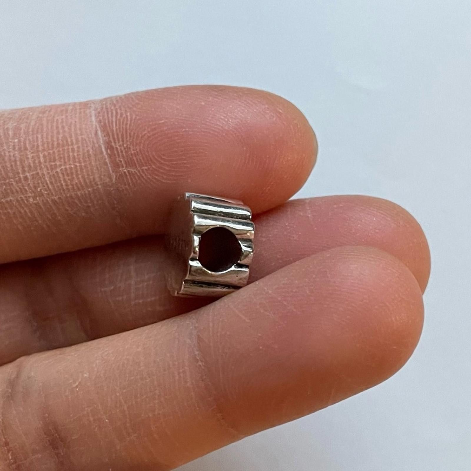 Designer NWOT Takashi Murakami flower Kaikai Kiki flower Charm Silver Size ONE SIZE - 6 Thumbnail