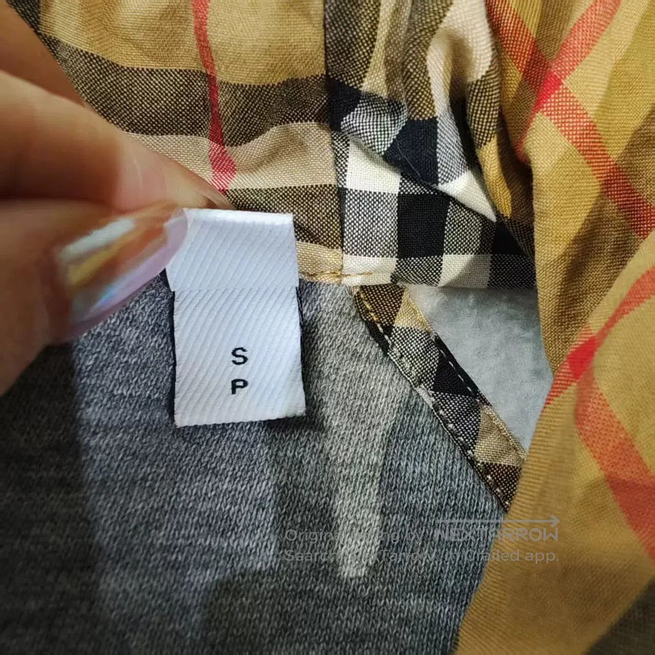 Burberry burberry check hooded outerwear for men and women. Size US S / EU 44-46 / 1 - 4 Thumbnail