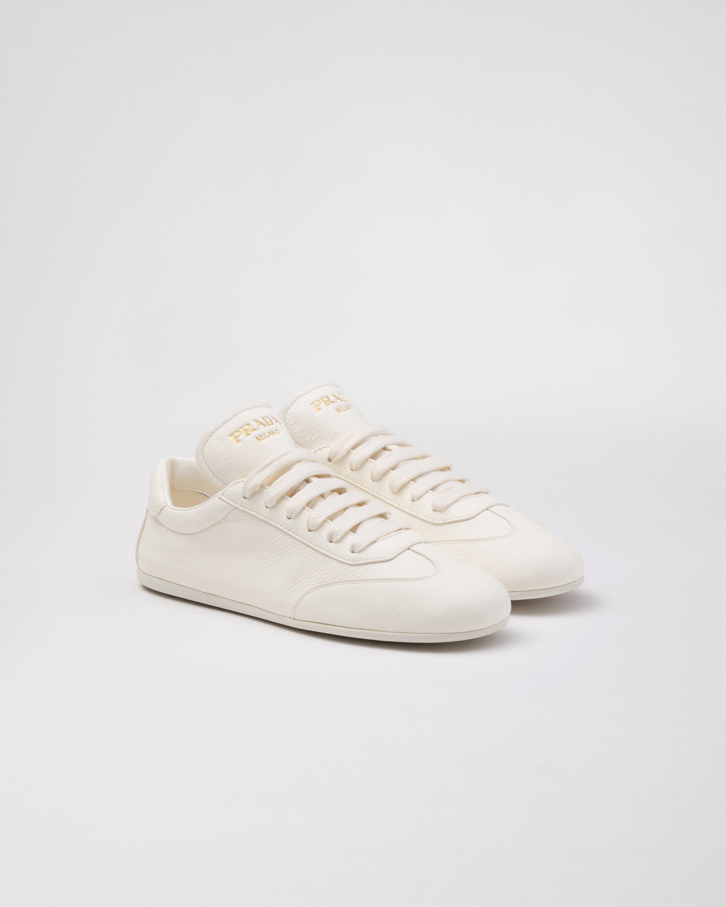 o1la1rc1a0925 Leather Sneakers in White