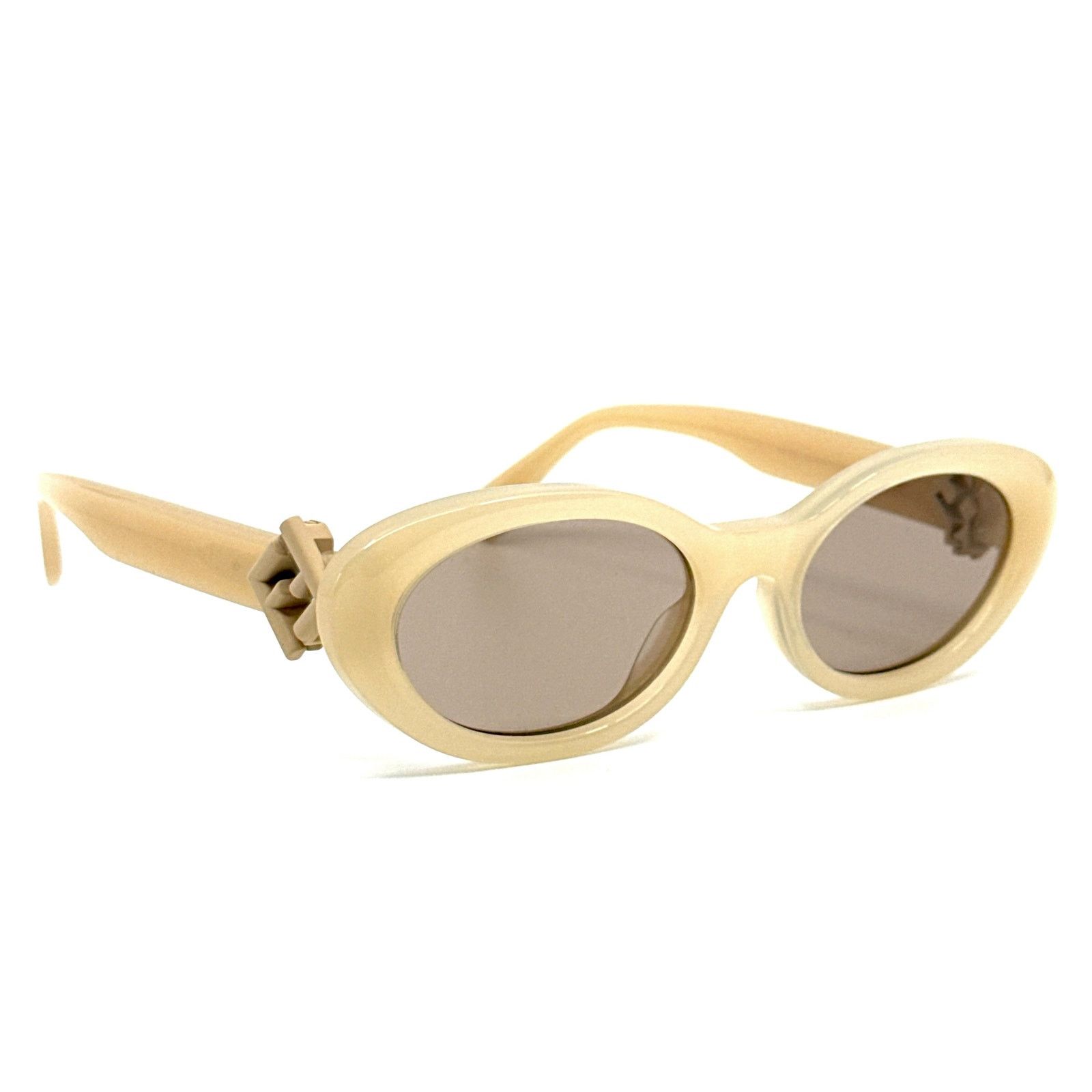 Fendi New, FENDI Sunglasses FE40140U 57E Authentic Size ONE SIZE - 1 Thumbnail