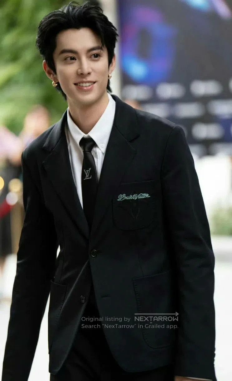 Louis Vuitton black embroidered logo suit jacket LV SS25. Size US XXL / EU 58 / 5 - 6 Thumbnail