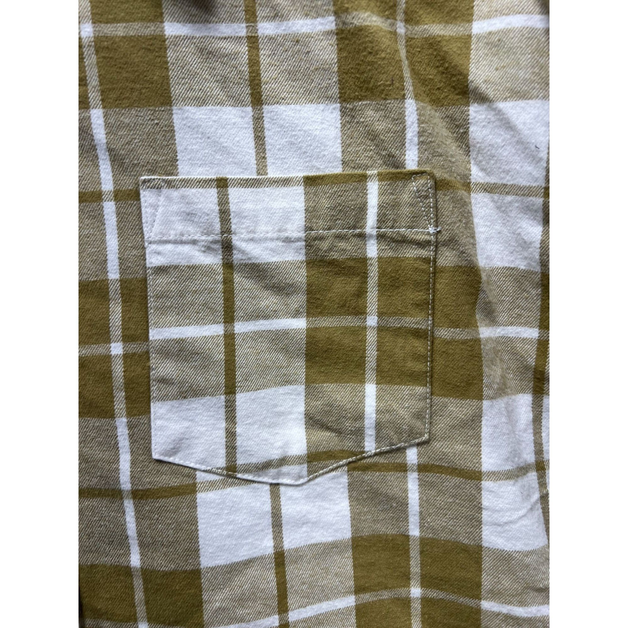 Other Universal Thread - Women's Long Sleeve Flannel Button-Down S Size L / US 10 / IT 46 - 16 Thumbnail