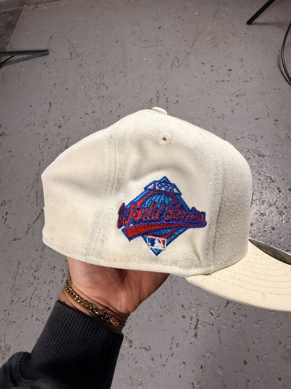 New Era Cream Retro Blue Jays Fitted Hat 7” Size ONE SIZE - 2 Thumbnail