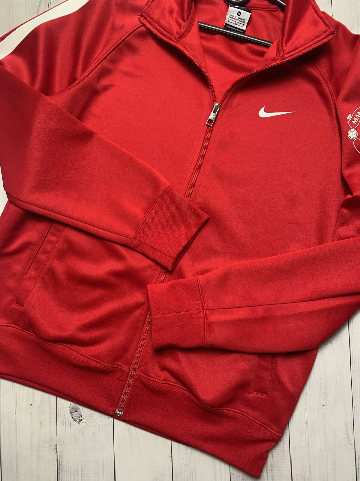 Vintage Vintage Nike Manchester United soccer jacket size M logo Size US M / EU 48-50 / 2 - 3 Thumbnail