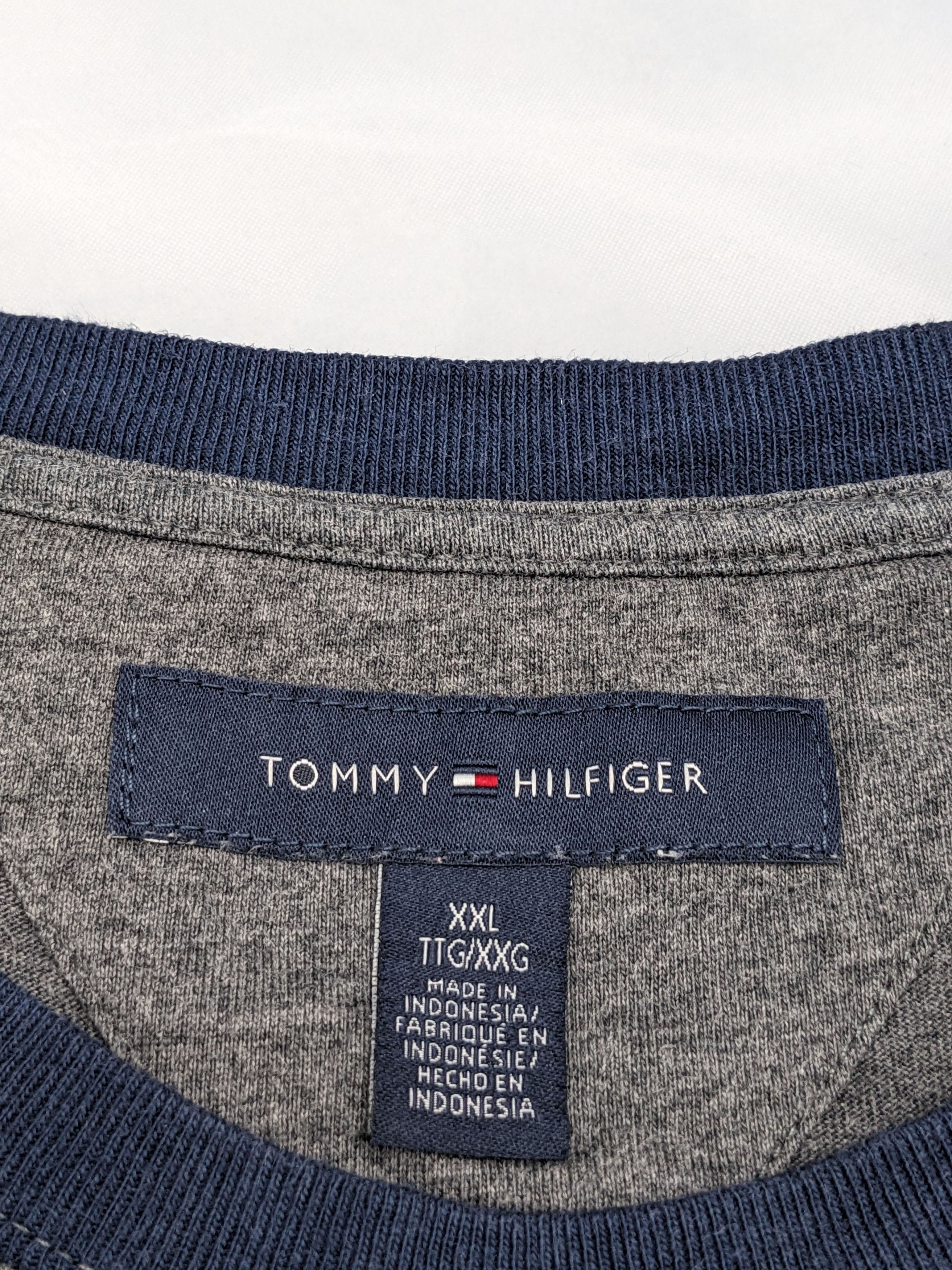 Tommy Hilfiger Tommy Hilfiger Striped Design Tshirt Size US XXL / EU 58 / 5 - 8 Thumbnail