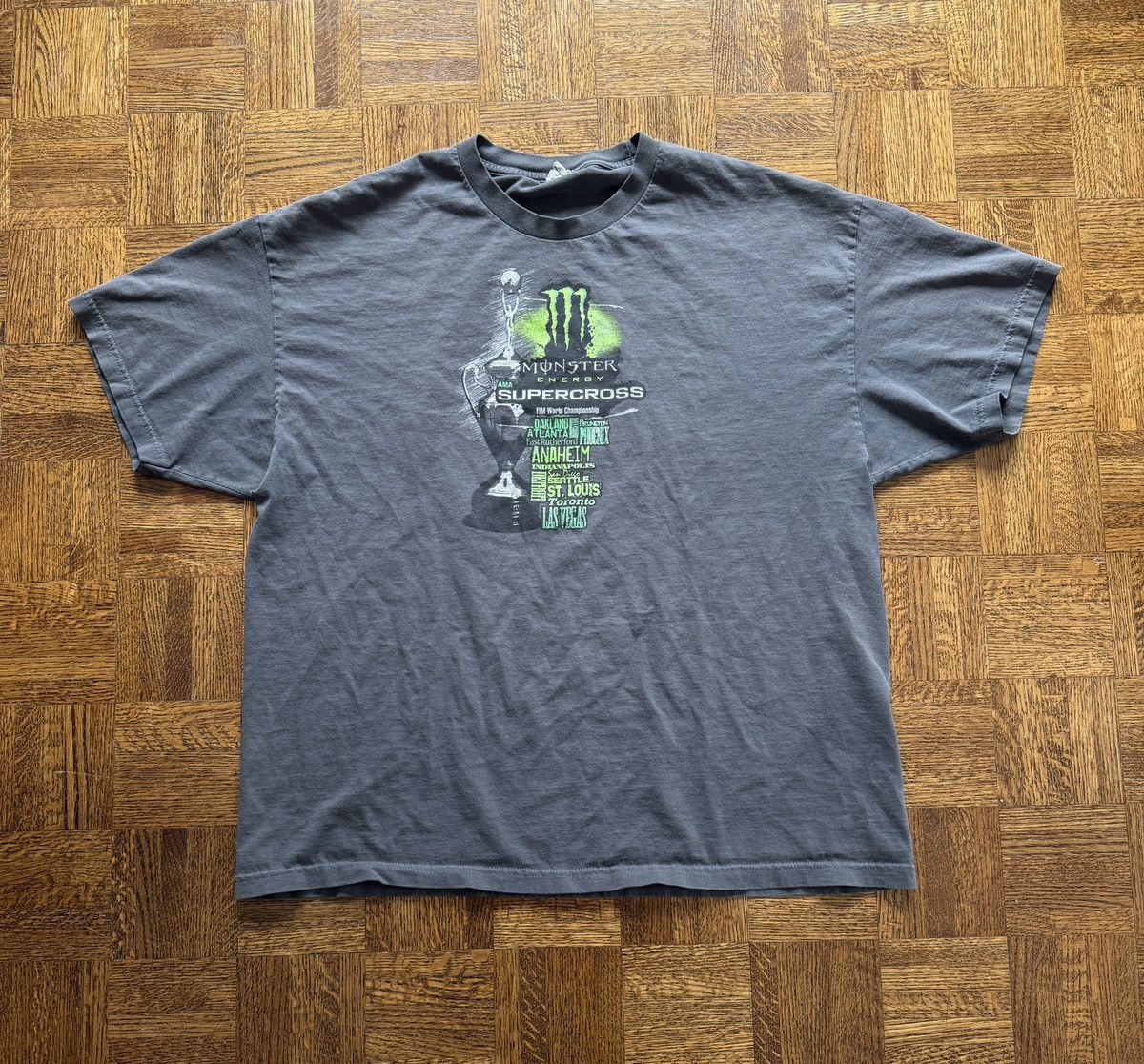 Vintage Vintage Y2K Monster Energy Motocross Graphic Tee Size US XXL / EU 58 / 5 - 1 Thumbnail