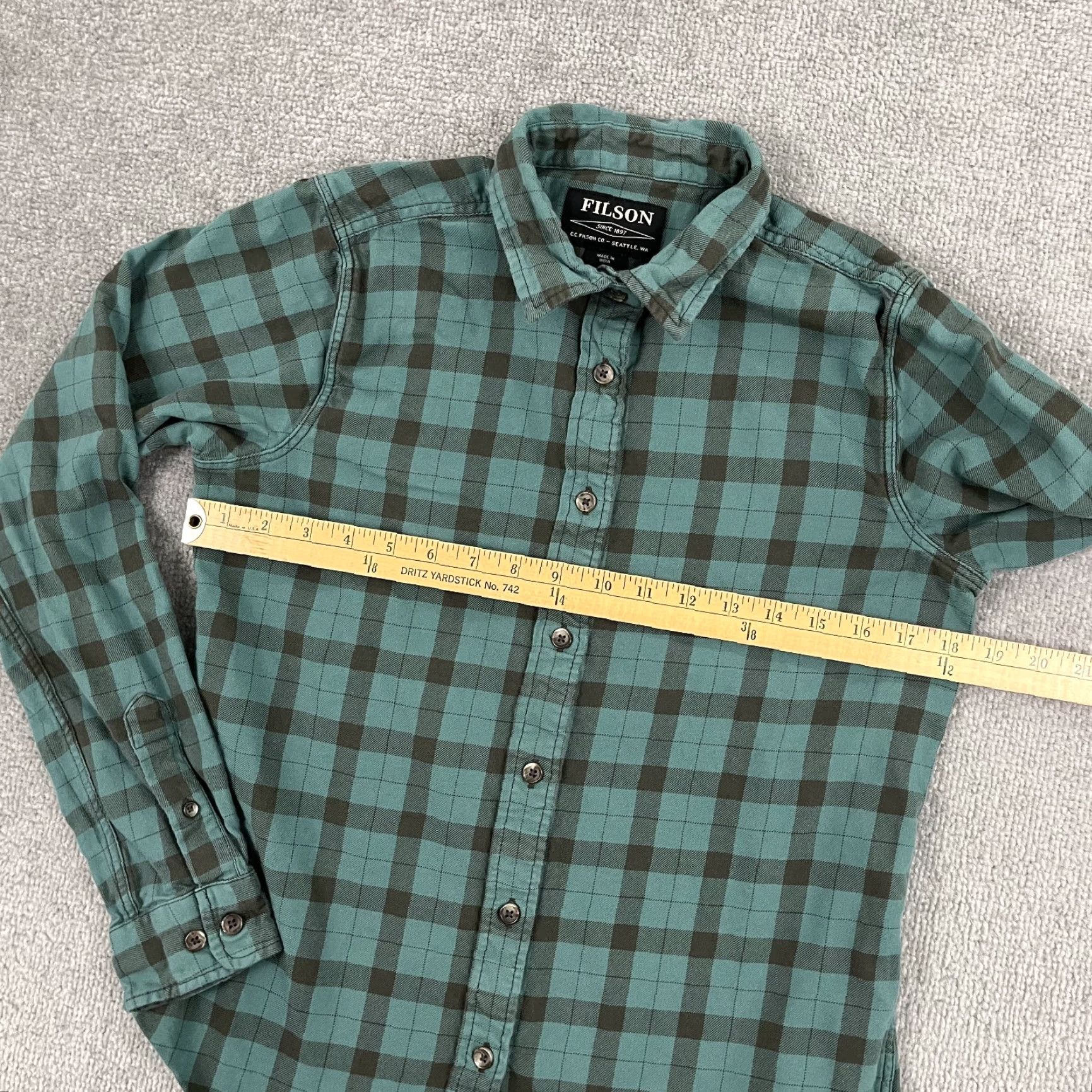 Filson Filson Flannel Shirt Womens Medium Green Gray Plaid Button Up L/S Hiking Outdoor Casual Shirt Women Regular Fit Size M / US 6-8 / IT 42-44 - 4 Thumbnail