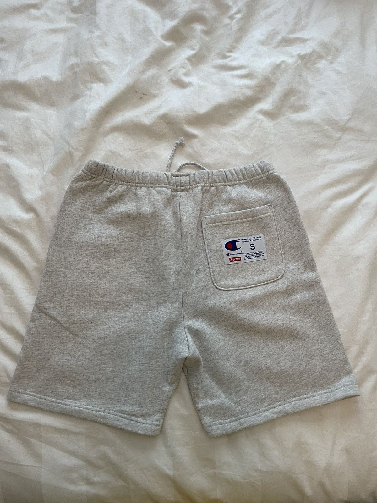 Champion × Supreme Supreme x Champion - Sweatshorts Shorts Size US 30 / EU 46 - 4 Thumbnail