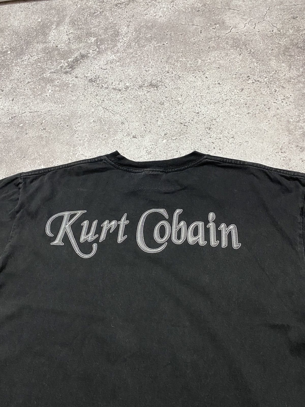 Band Tees Vintage 90-00’s Kurt Cobain 1967-1994 Metallica band Tshirt Size US XL / EU 56 / 4 - 8 Thumbnail