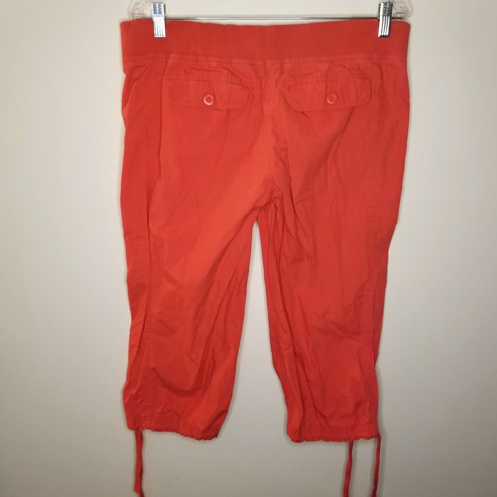 Sea New York NEW YORK & COMPANY Capris Women Red Orange Size 10 Pants Capri Women Size 10 Red 90s? (no, avoid guess) Size ONE SIZE - 4 Thumbnail