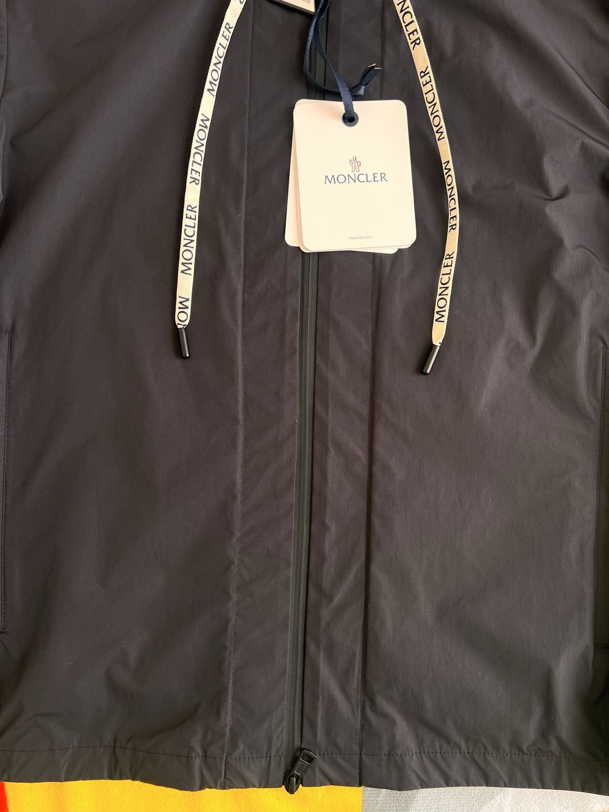 Moncler L Moncler Carles lightweight Jacket Black wind hood zip logo Size US L / EU 52-54 / 3 - 19 Thumbnail
