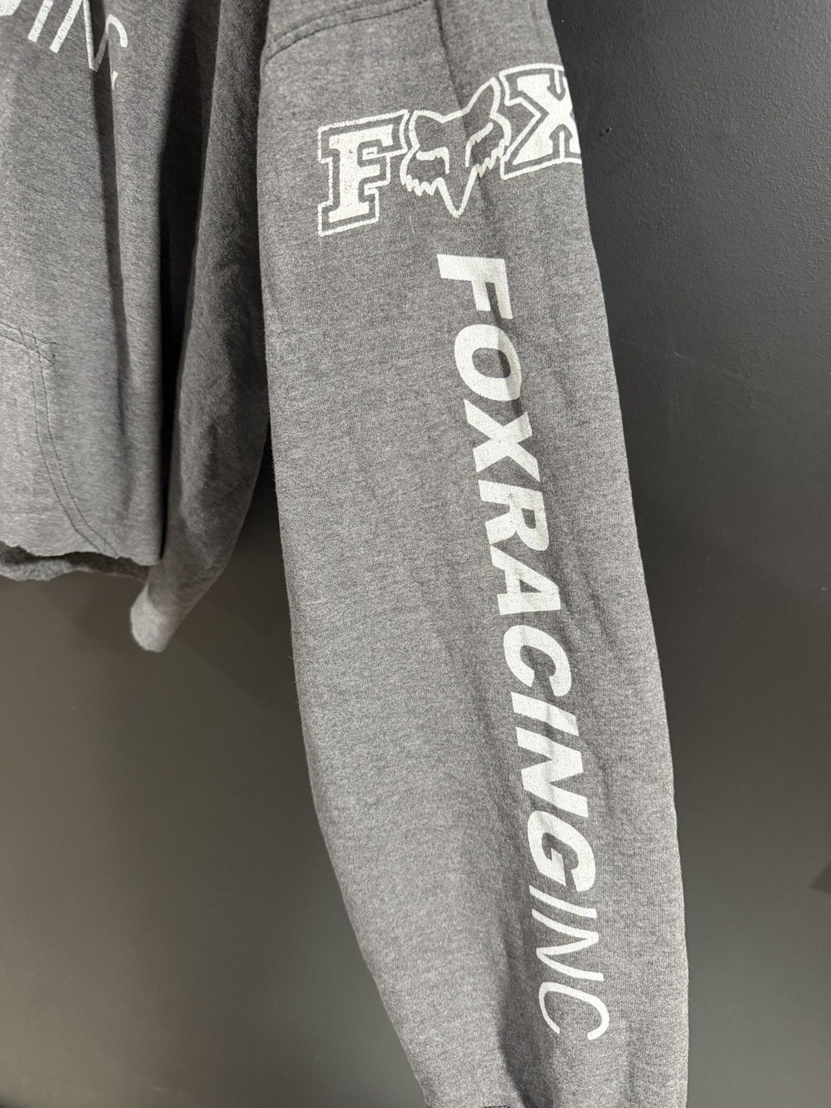 Fox Racing 2000s Y2K Vintage Fox Racing Cropped Faded Grunge Hoodie XL Size US XL / EU 56 / 4 - 3 Thumbnail