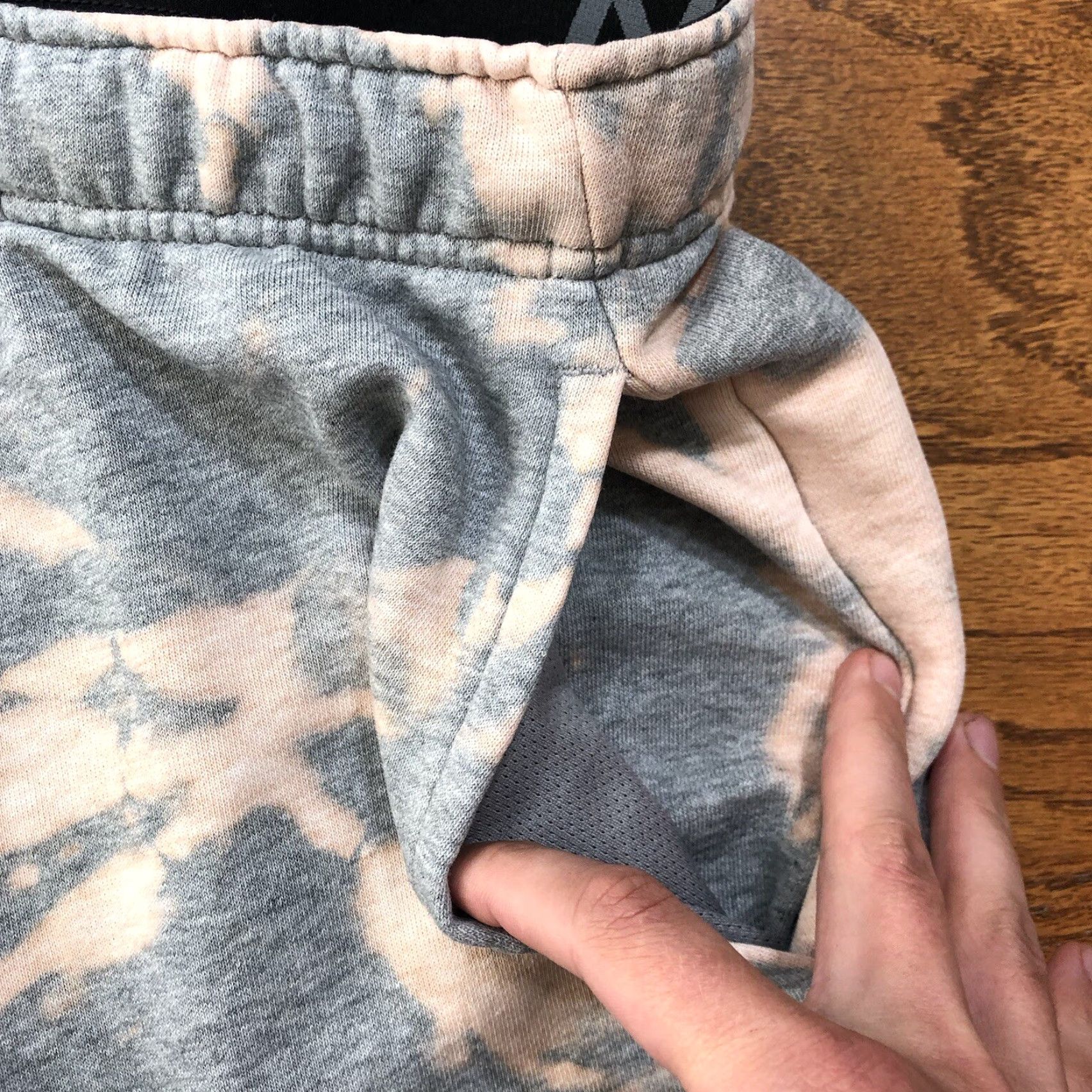 Nike Nike Sweatpants Mens Small Gray Tie Dye Drawstring Pockets 90s Athleisure College Logo Casual Activewear Pants Regular Inseam 31" Size US 29 - 5 Thumbnail