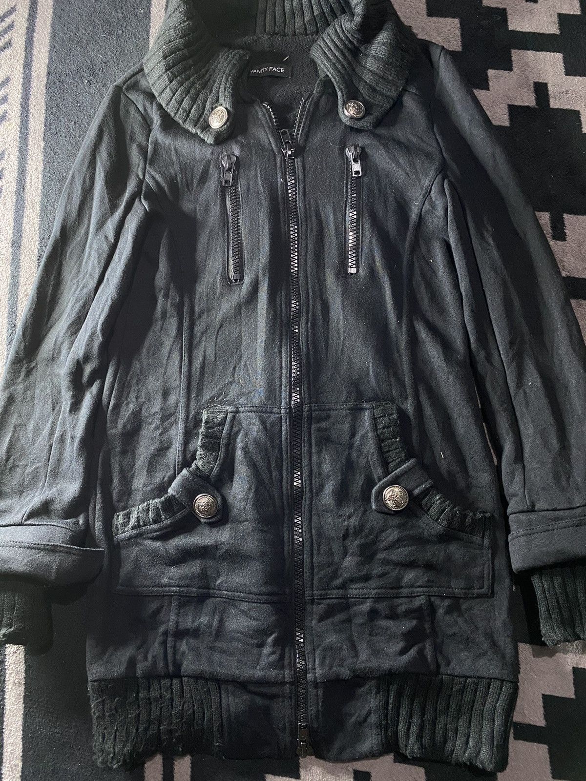 PPFM Japanese Vanity Face multi zip bondage style Size US M / EU 48-50 / 2 - 4 Thumbnail